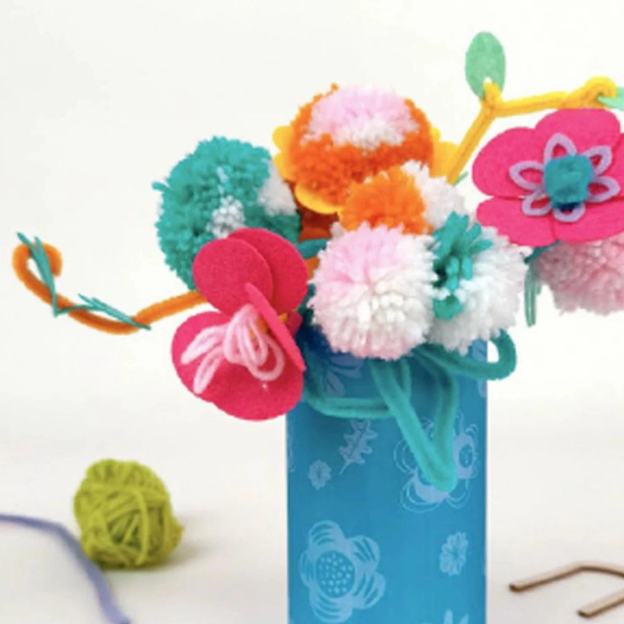Avenir - Pom Pom Bouquet Flowers
