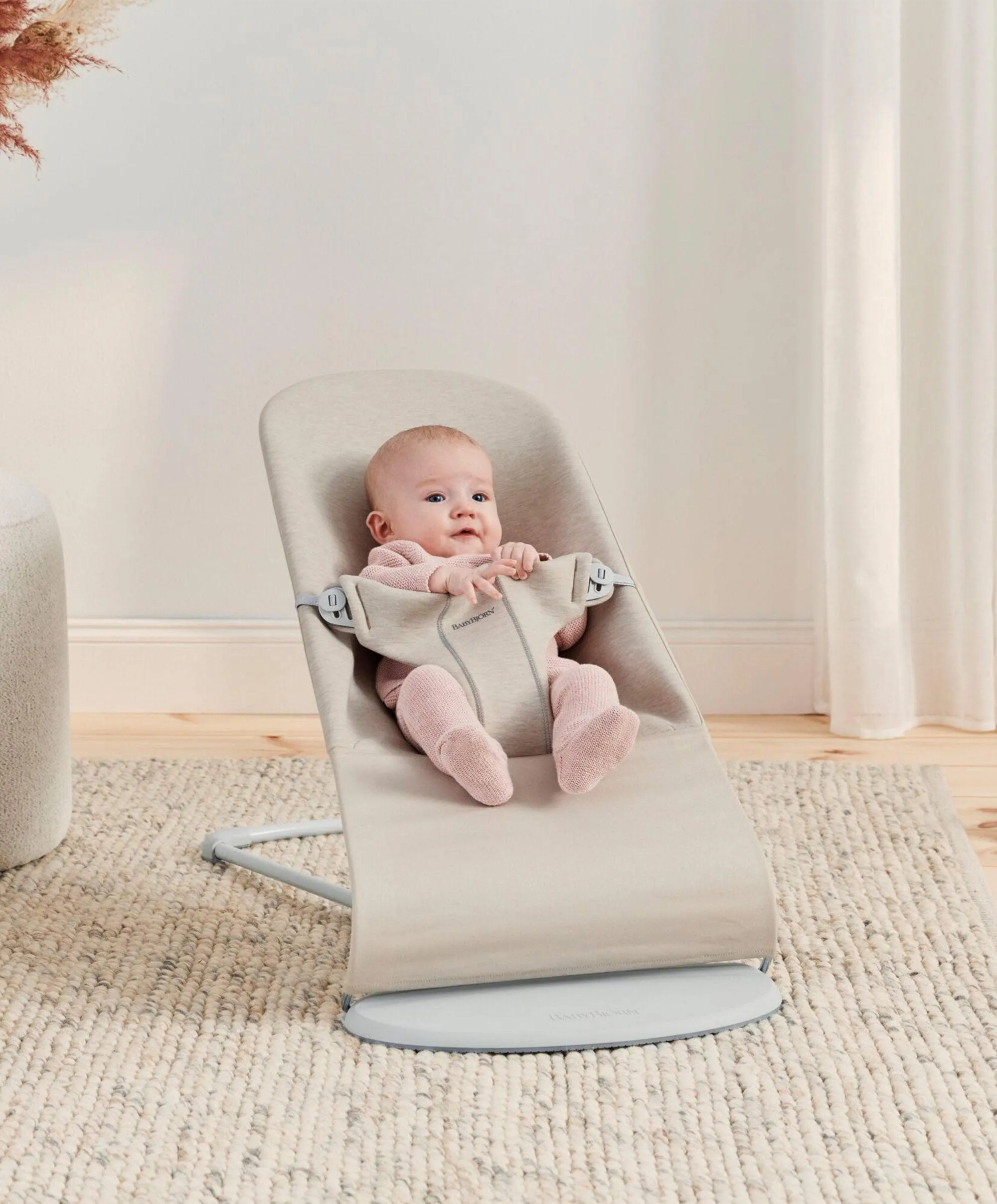 BabyBjrn Baby Bouncer and Toy Bar  Light Beige