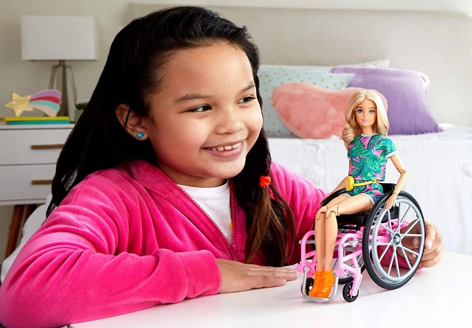 Barbie Fashionistas 14cm Doll Caucasian With Wheelchair