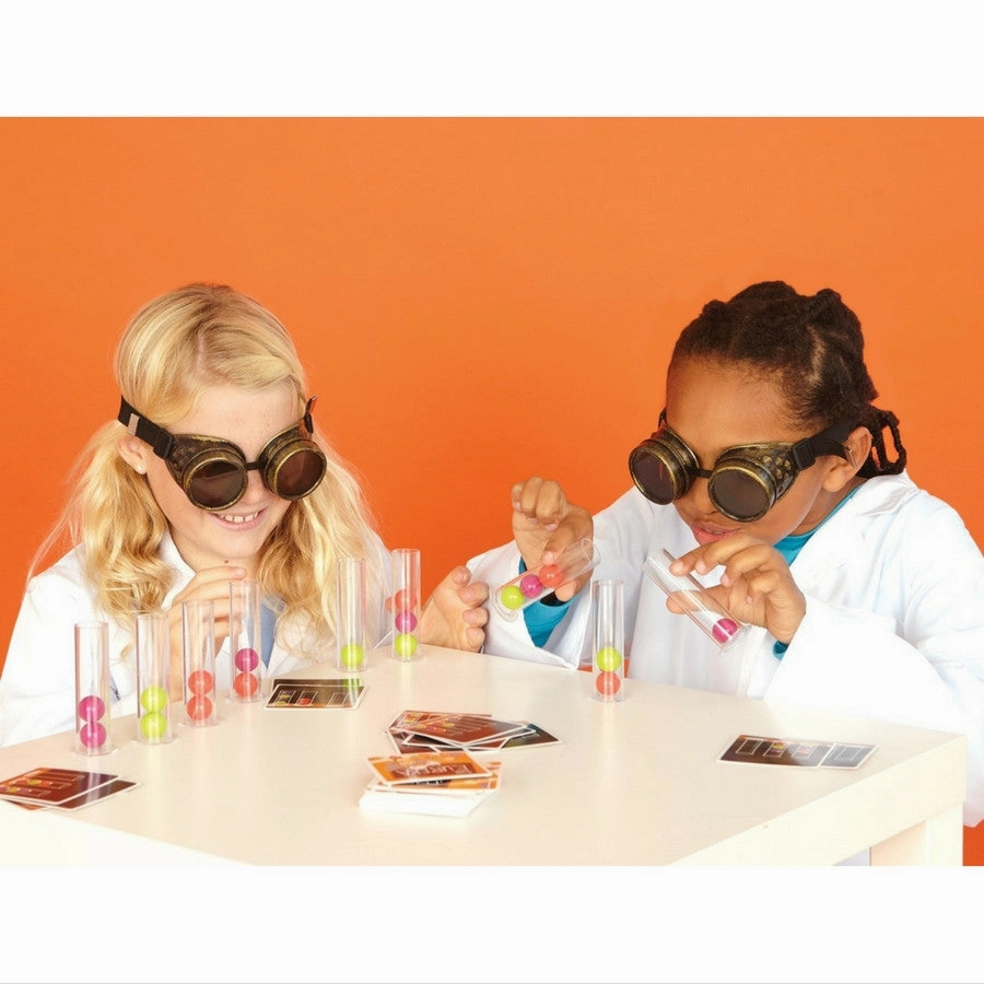 Blue Orange Games - Dr Eureka STEM Speed Logic Game