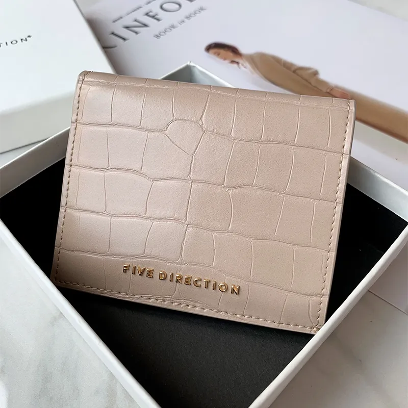 Cute Women Blue Vegan Leather Small Billfold Wallet Card Holder Crocodile Pattern Slim Card Wallets For Women