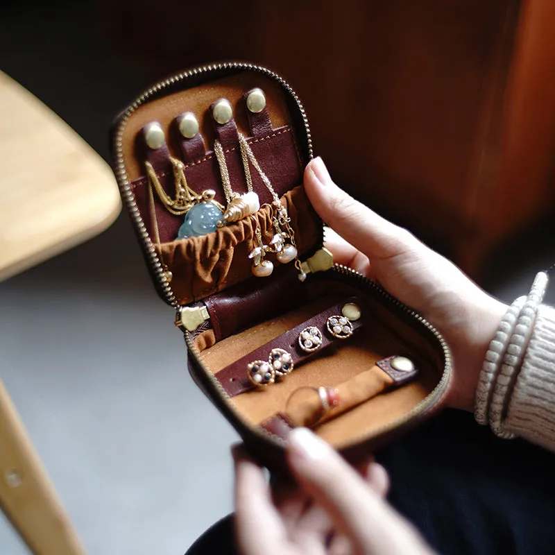 Cute Women Brown Leather Small Jewelry Organizer Mini Jewelry Portable Jewelry Storage Box For Women