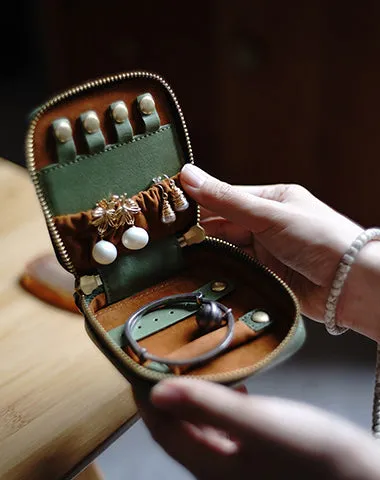 Cute Women Brown Leather Small Jewelry Organizer Mini Jewelry Portable Jewelry Storage Box For Women