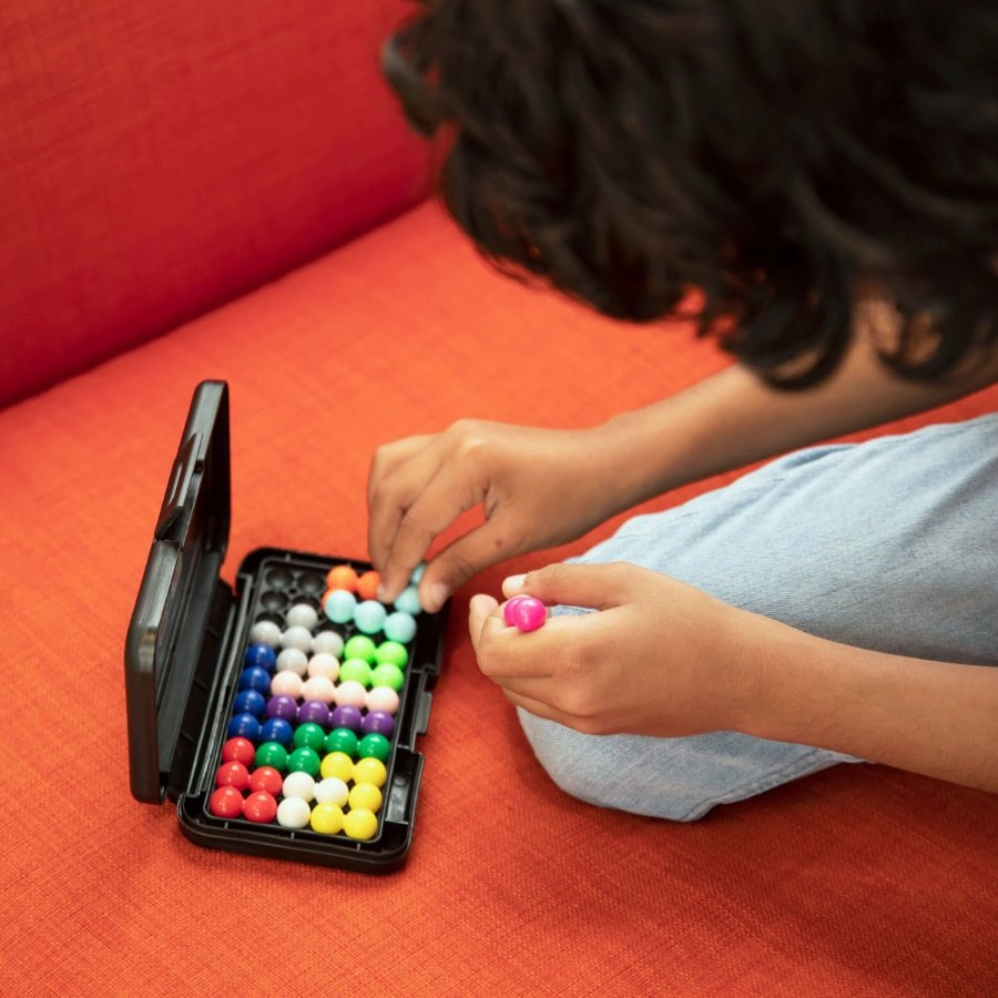 Educational Insights - Kanoodle Game