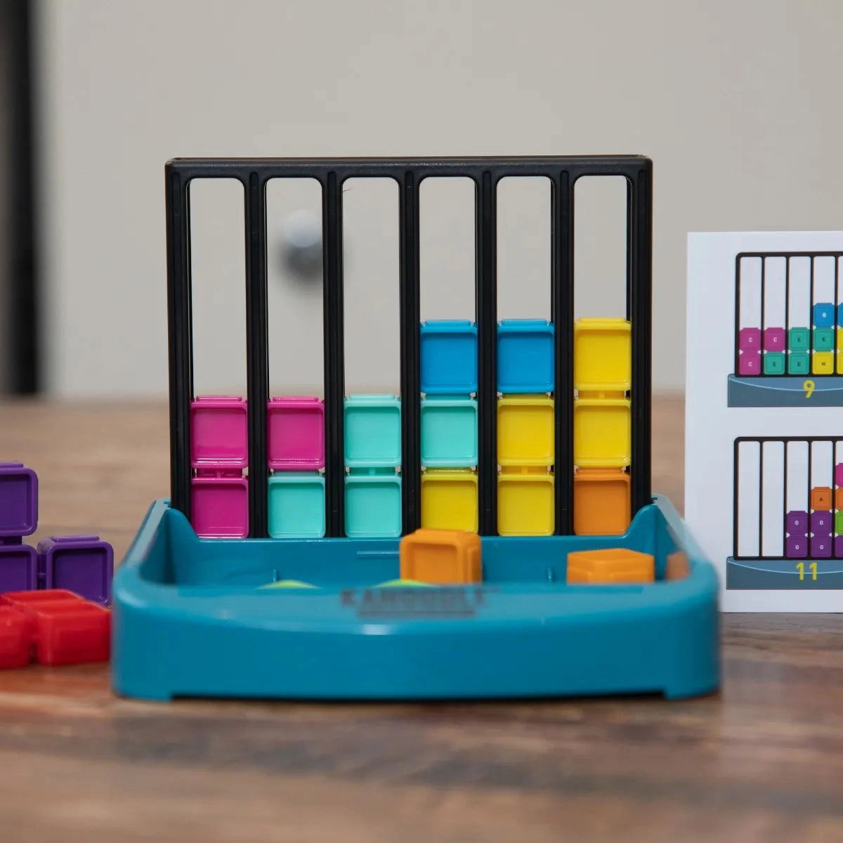 Educational Insights Kanoodle Gravity Game