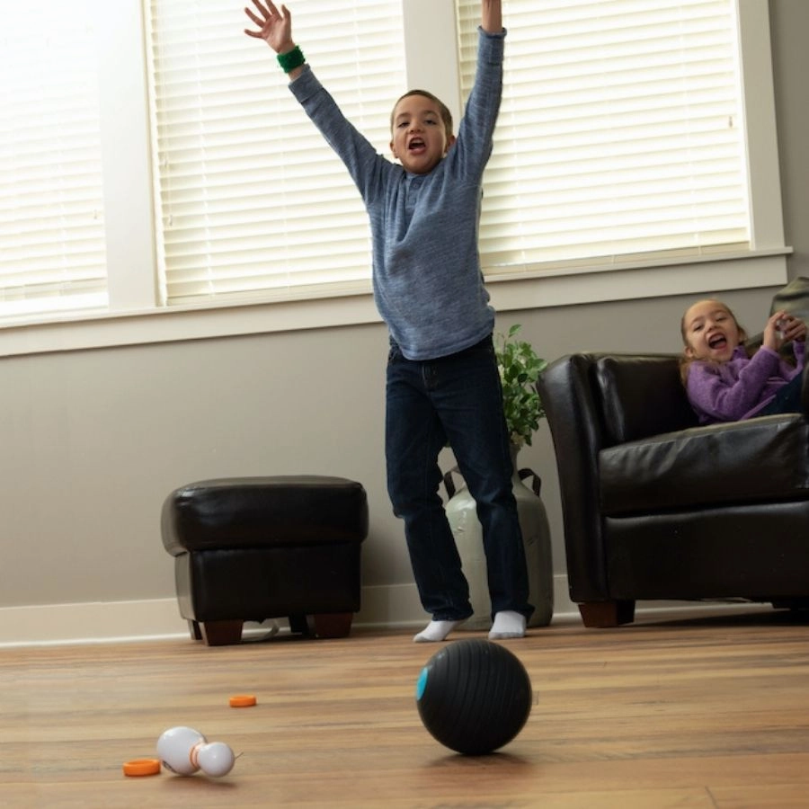 Fat Brain Toys - Curve Bowl Game