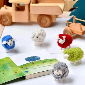 Felt Green Sheep Set