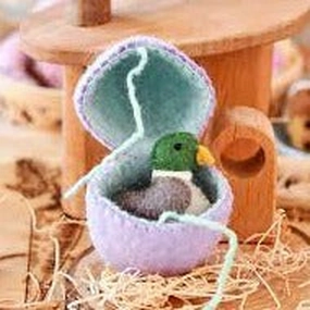 Felt Surprise Egg-Duck