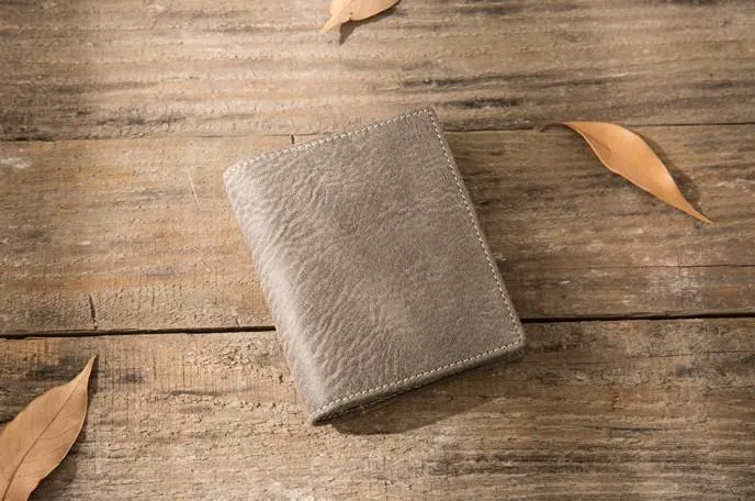 Gray Cool Leather Mens Small Wallet Bifold Vintage Slim billfold Wallet for Men