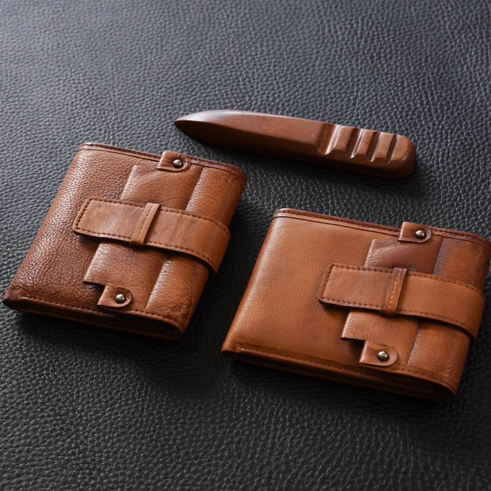 Handmade Mens Cool billfold Leather Wallet Men Small Slim Wallets Bifold for Men