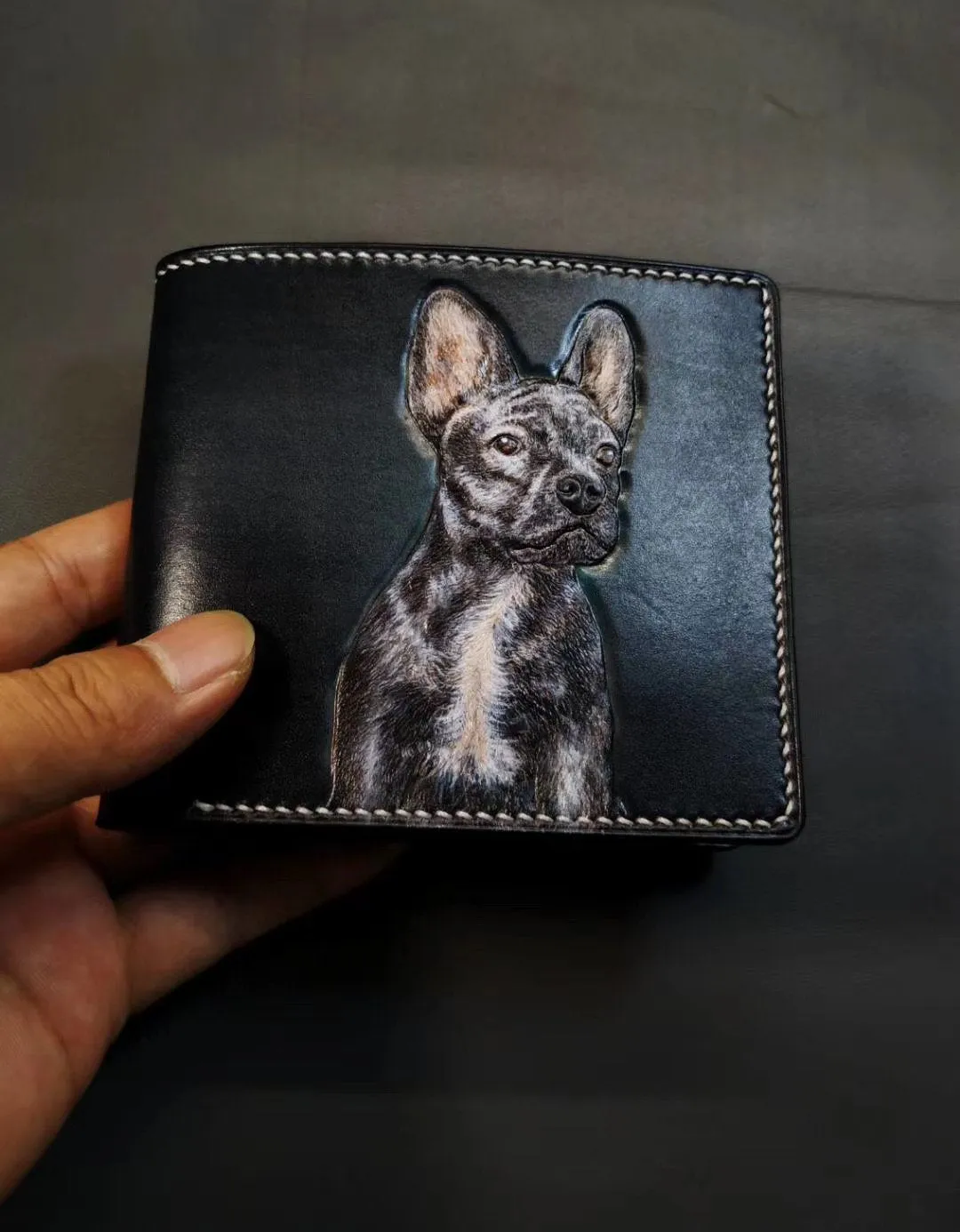 Handmade Mens Leather billfold Wallet Bulldog Dog Tooled Leather Bifold Wallet Slim Wallet for Men