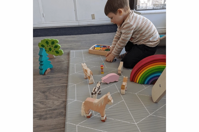 Holztiger Goat