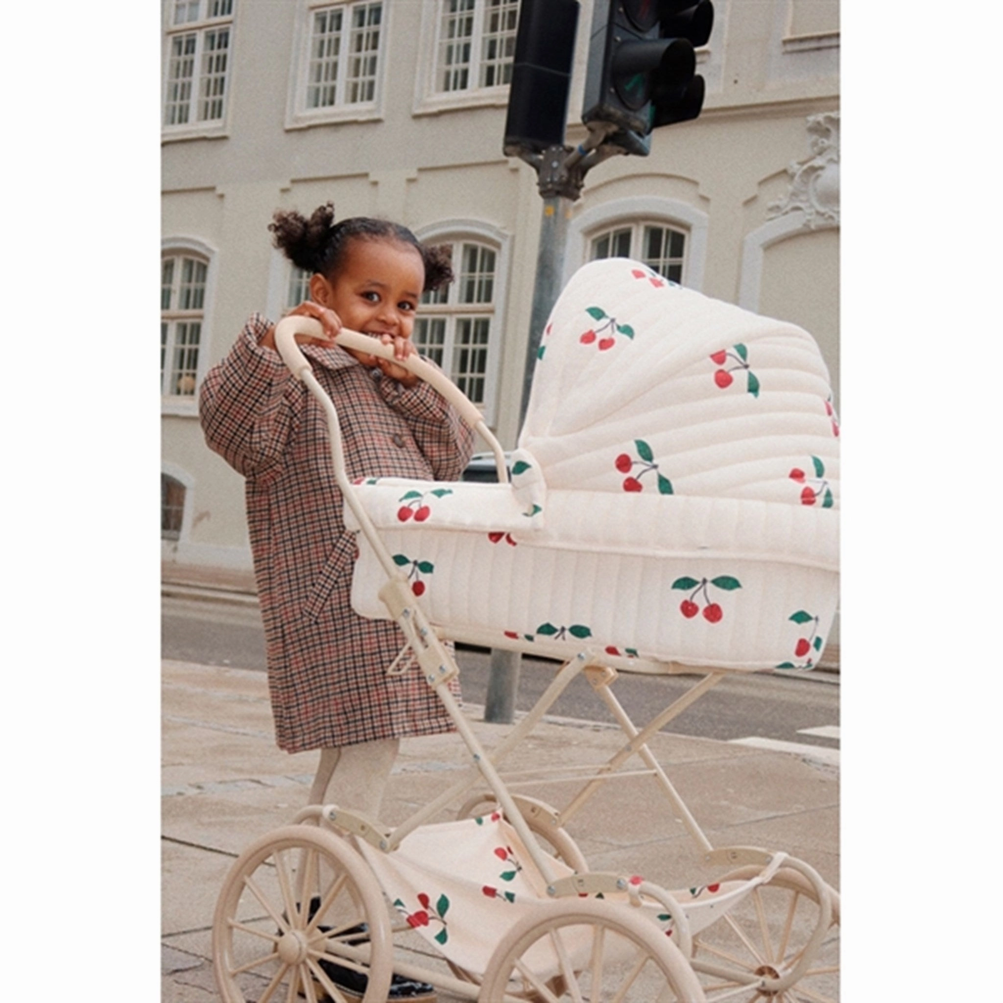 Konges Sljd Doll Pram Glitter Ma Grande Cerise Glitter