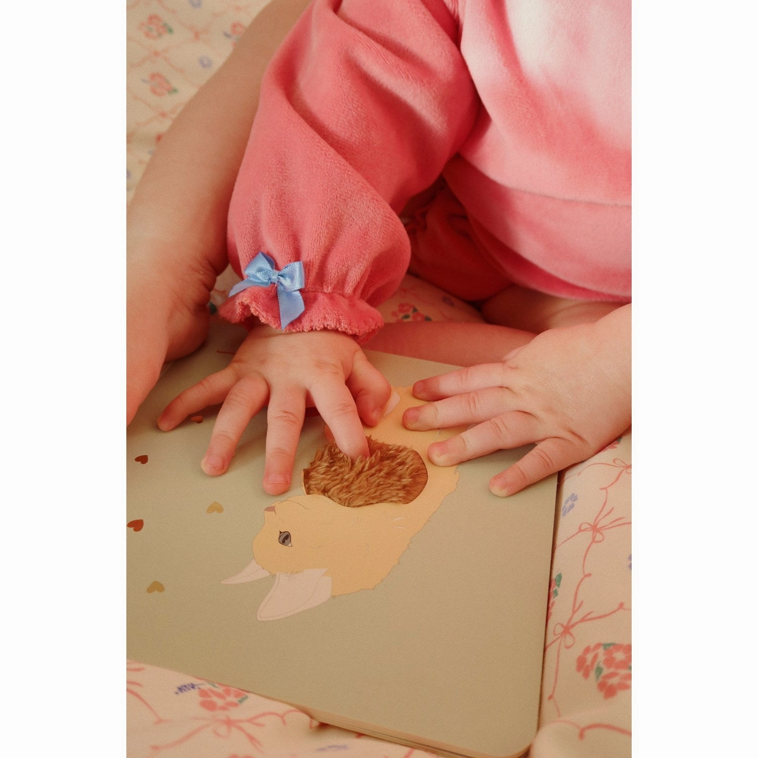 Konges Sljd Multi Touch And Feel Book Fsc