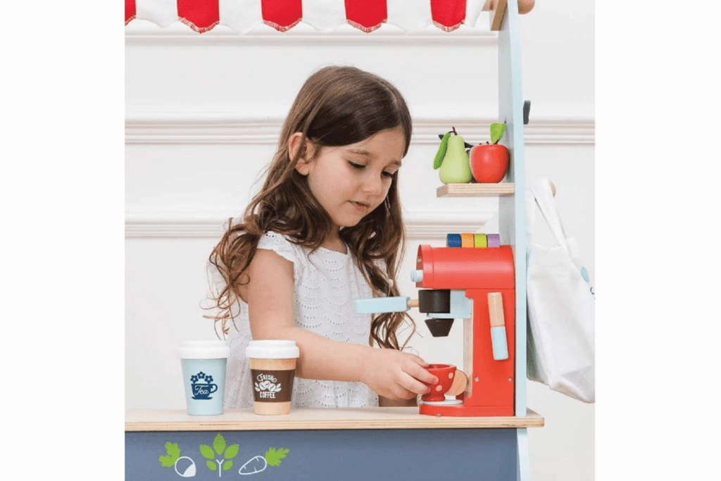 Le Toy Van Wood Coffee Machine and Pods