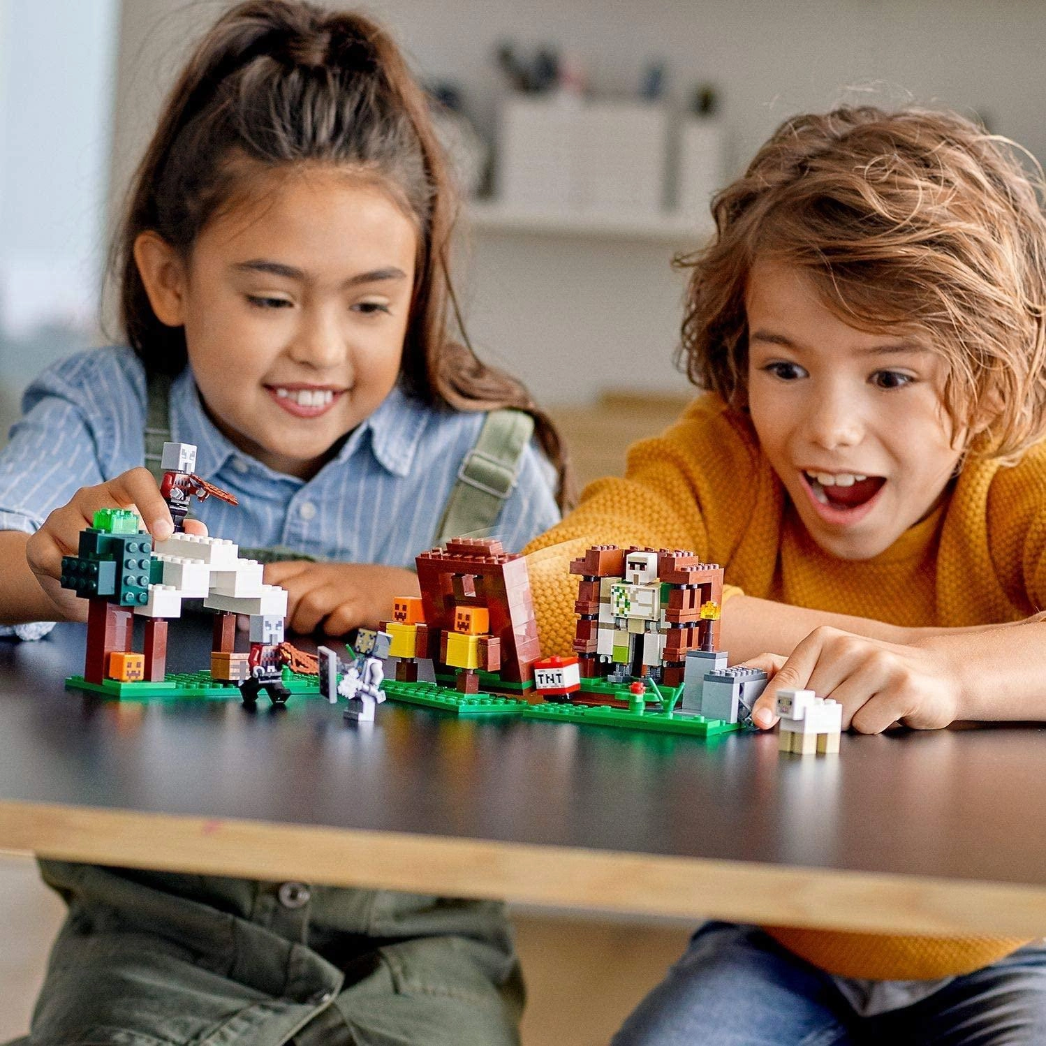 LEGO 21159 MINECRAFT The Pillager Outpost Action Figures
