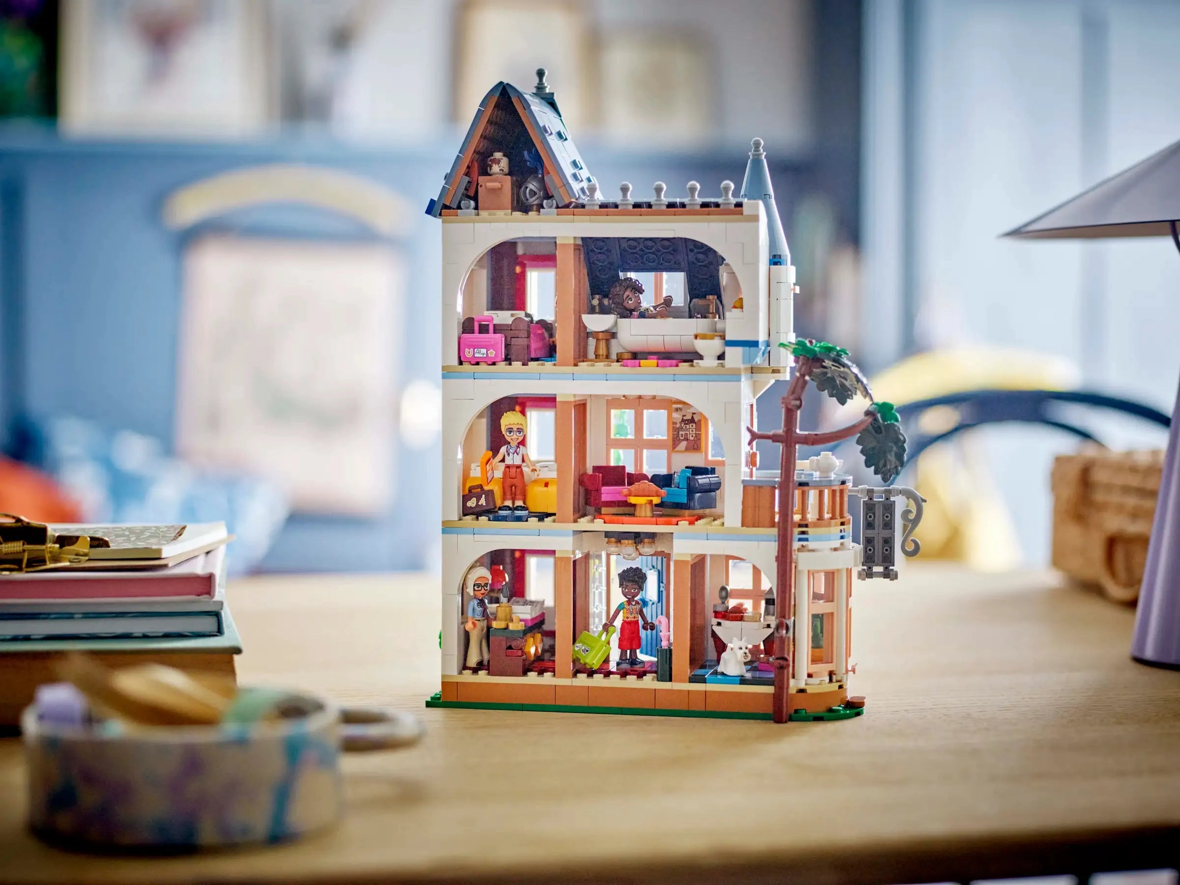 LEGO 42638 Friends Castle Bed and Breakfast Hotel