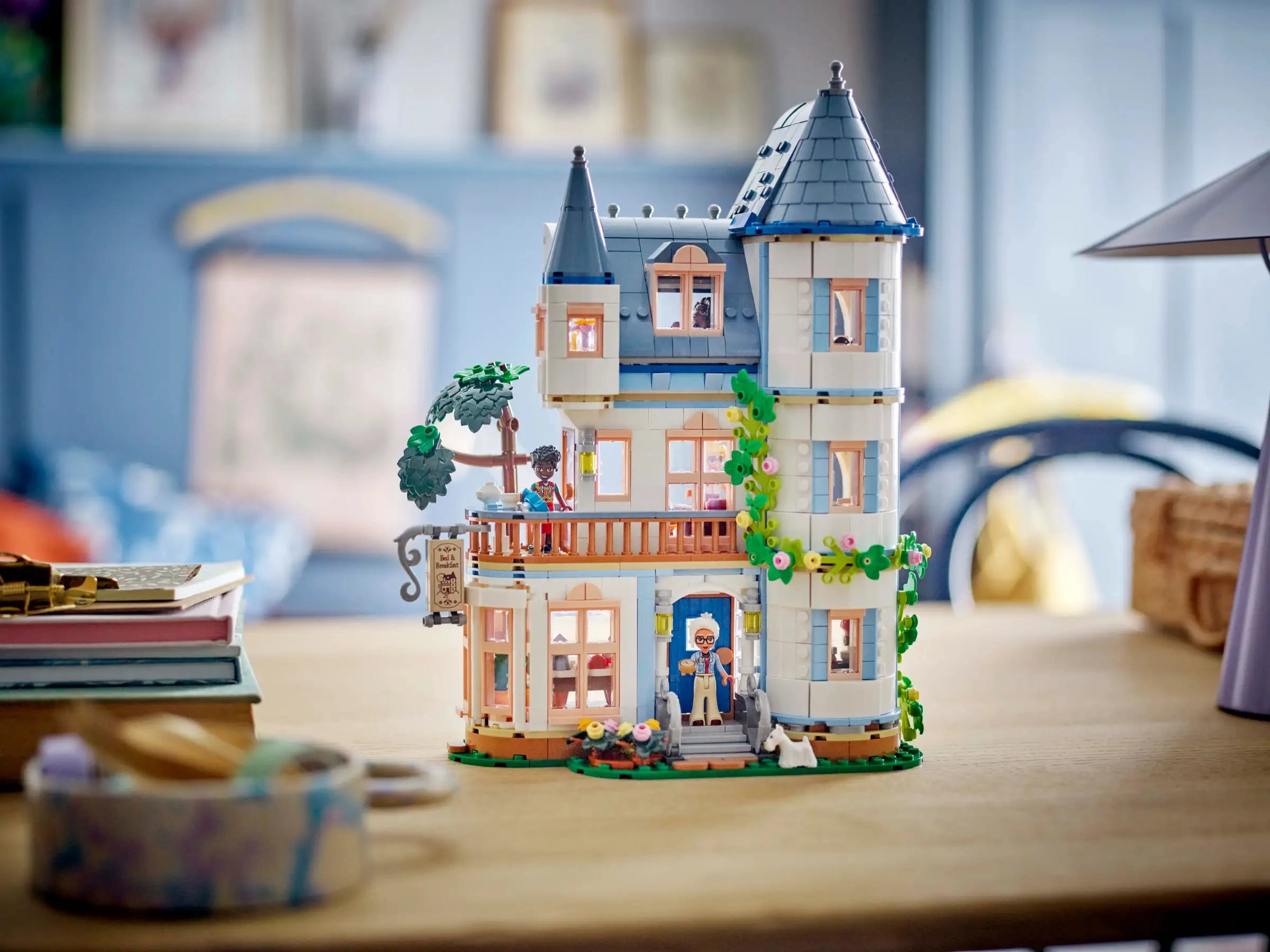 LEGO 42638 Friends Castle Bed and Breakfast Hotel