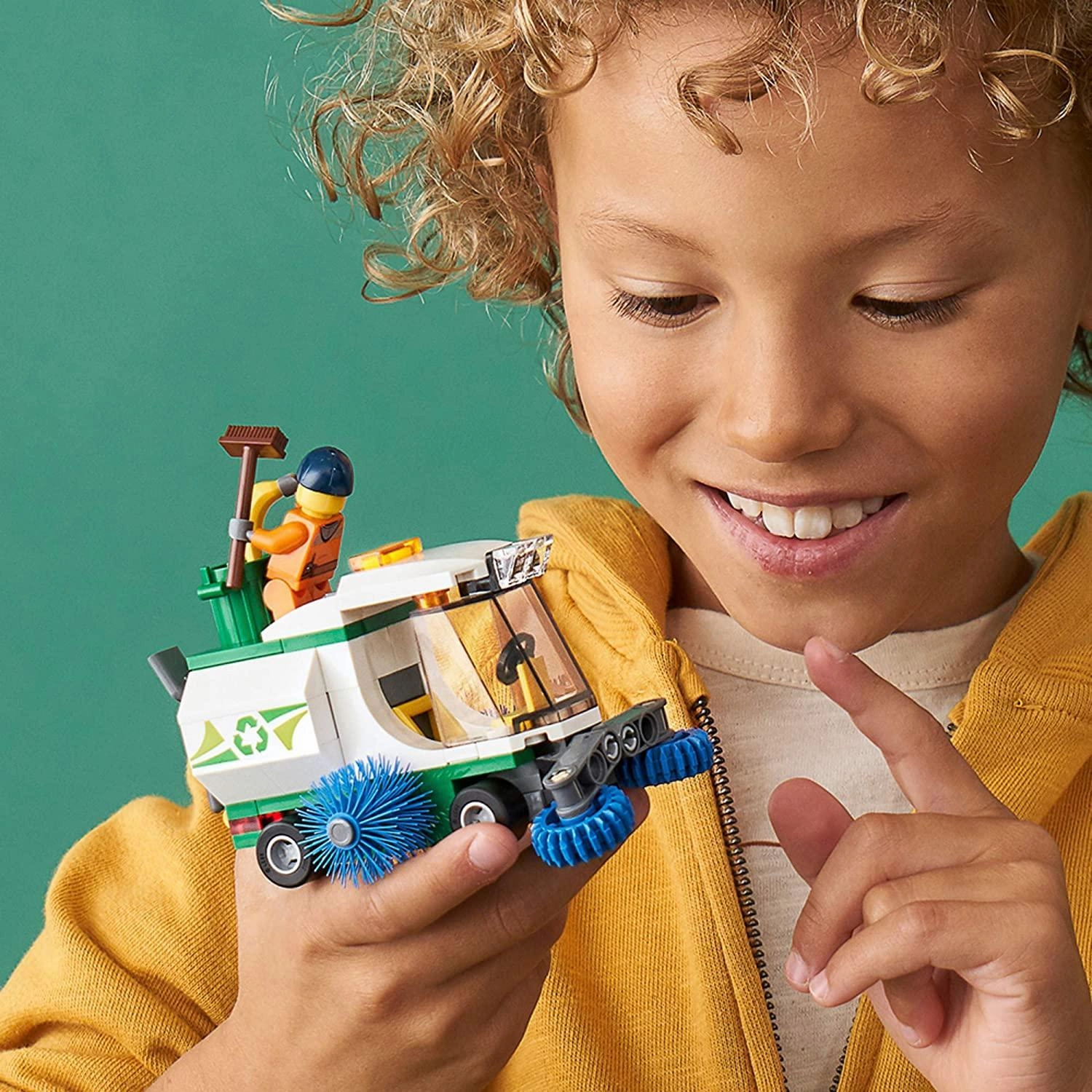 LEGO CITY 60249 Street Sweeper Building Set