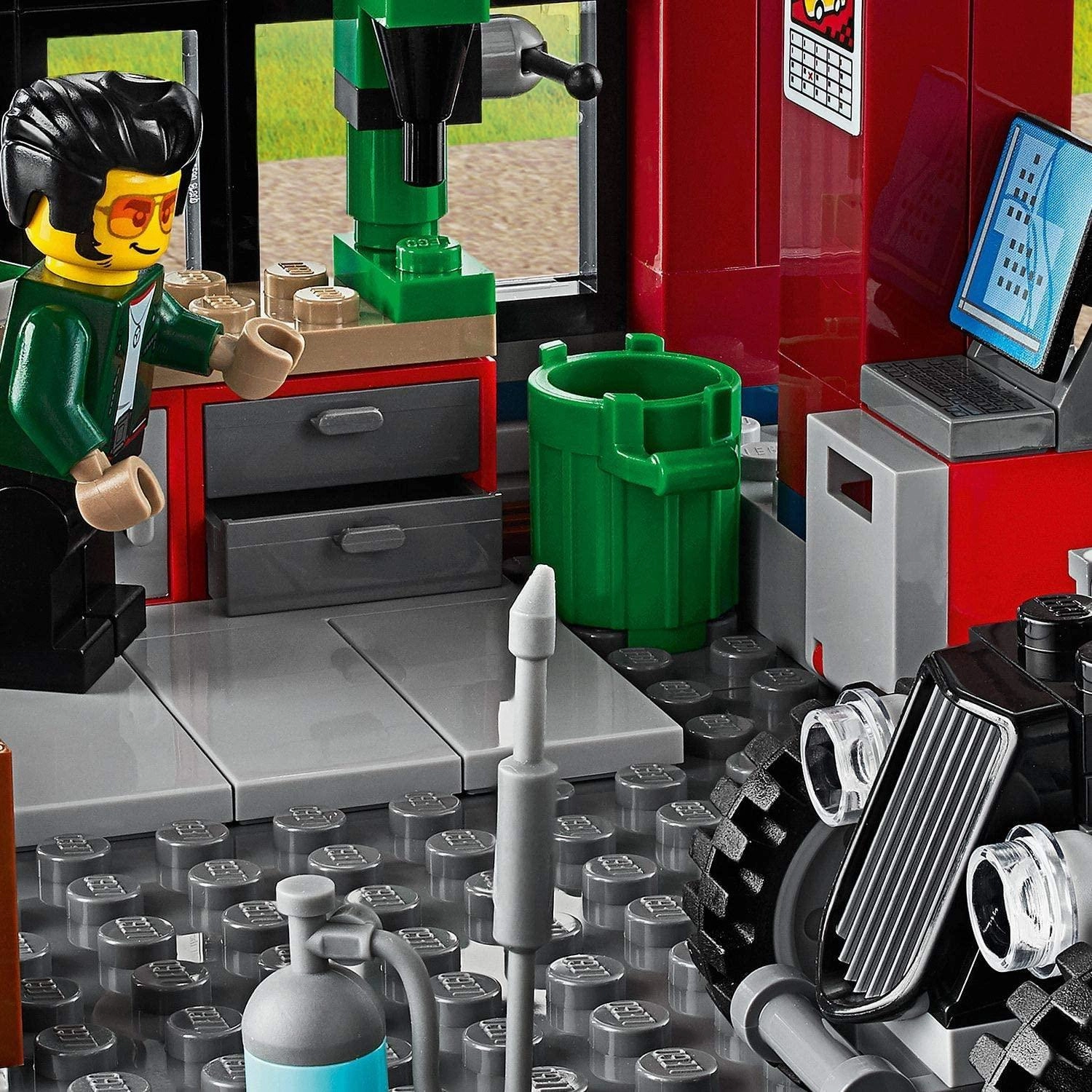 LEGO CITY 60258 Nitro Wheels Tuning Workshop Building Set