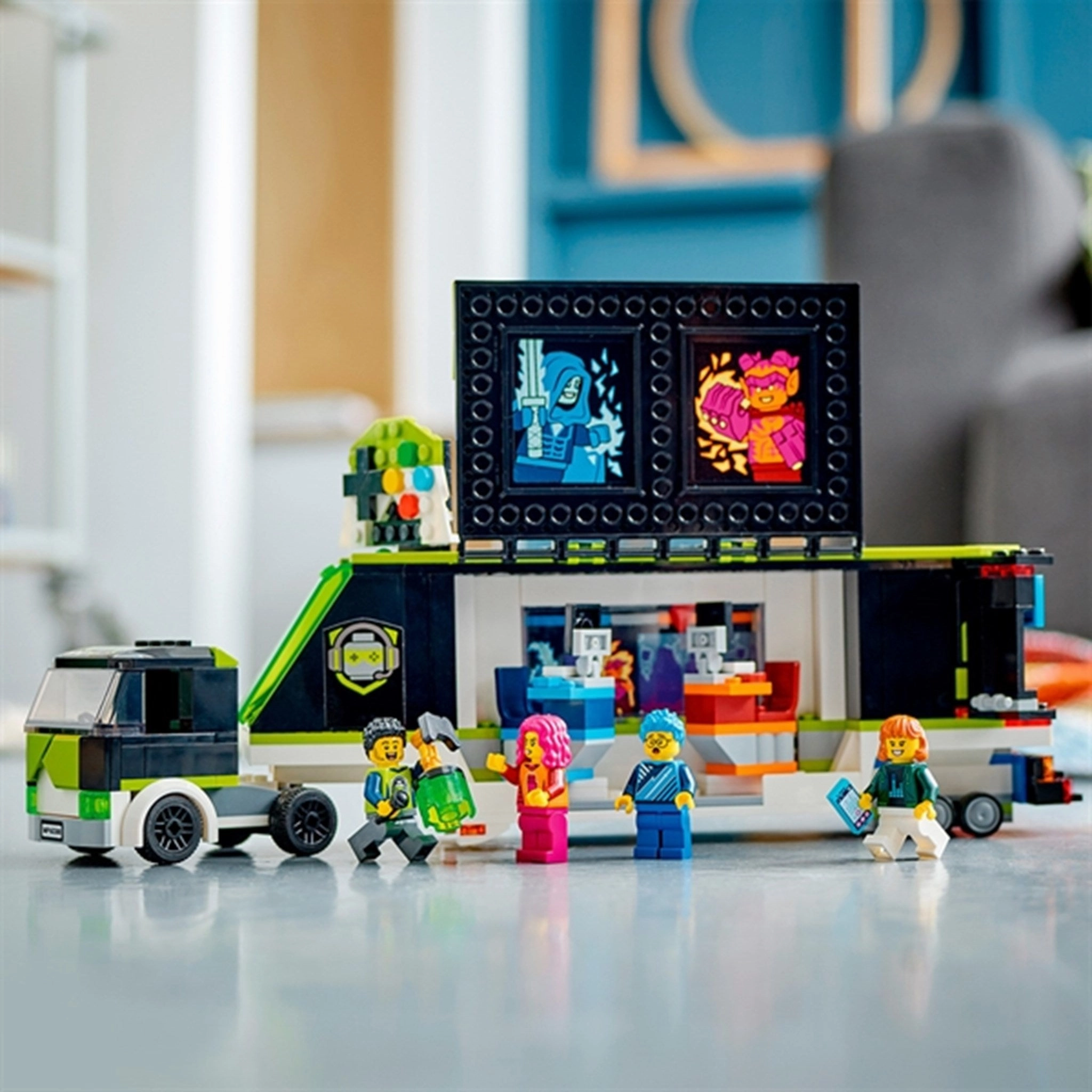 LEGO City Gaming Tournament Truck