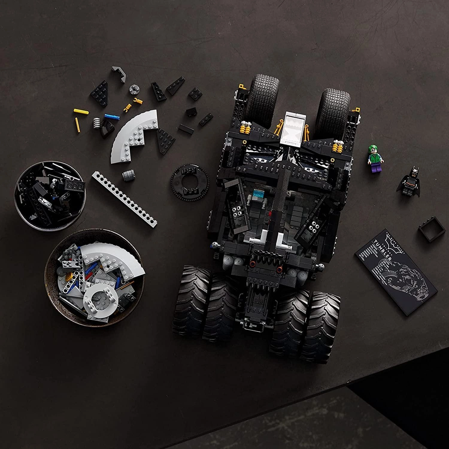LEGO DC 76240 Batman Batmobile Tumbler