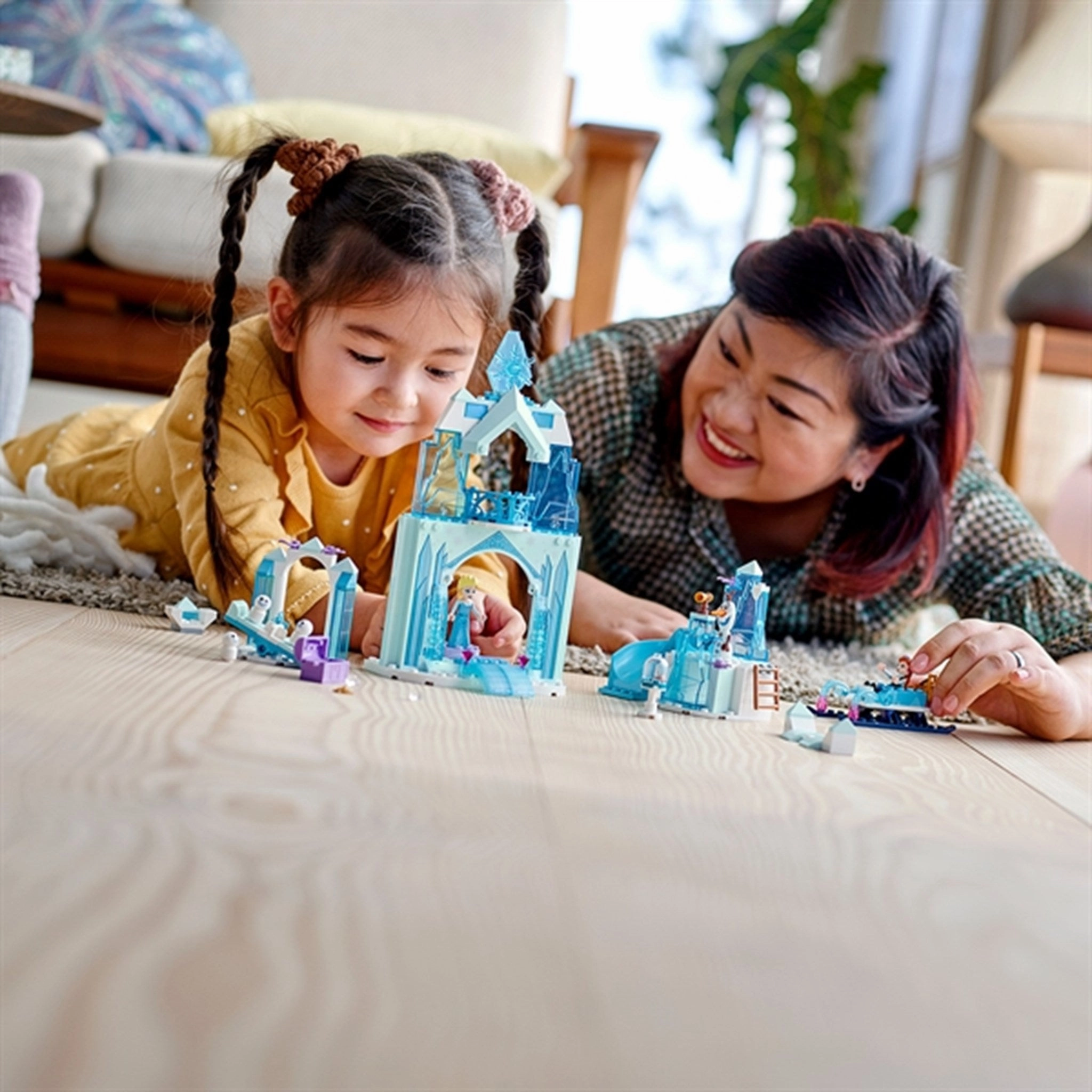 LEGO Disney Anna and Elsa's Frozen Wonderland