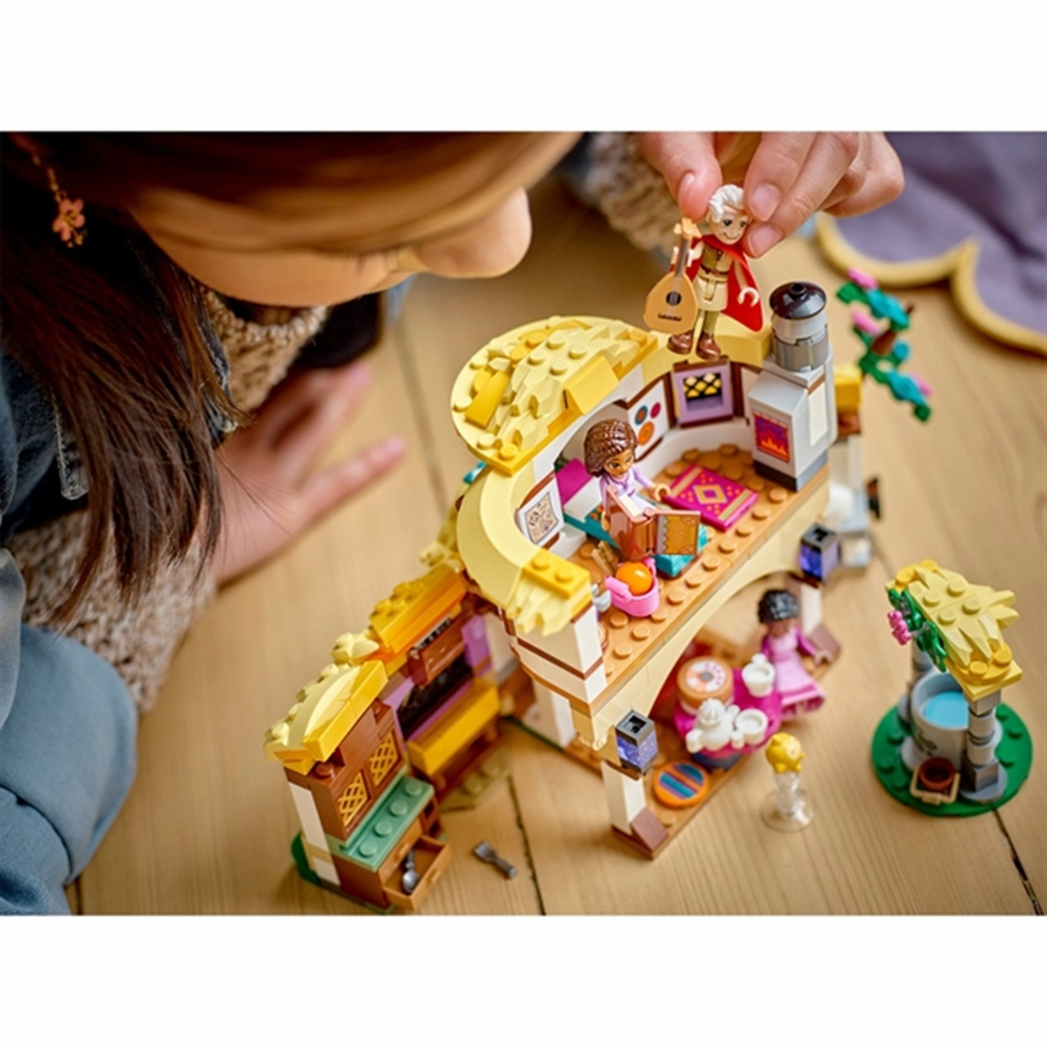 LEGO Disney Asha's Cottage