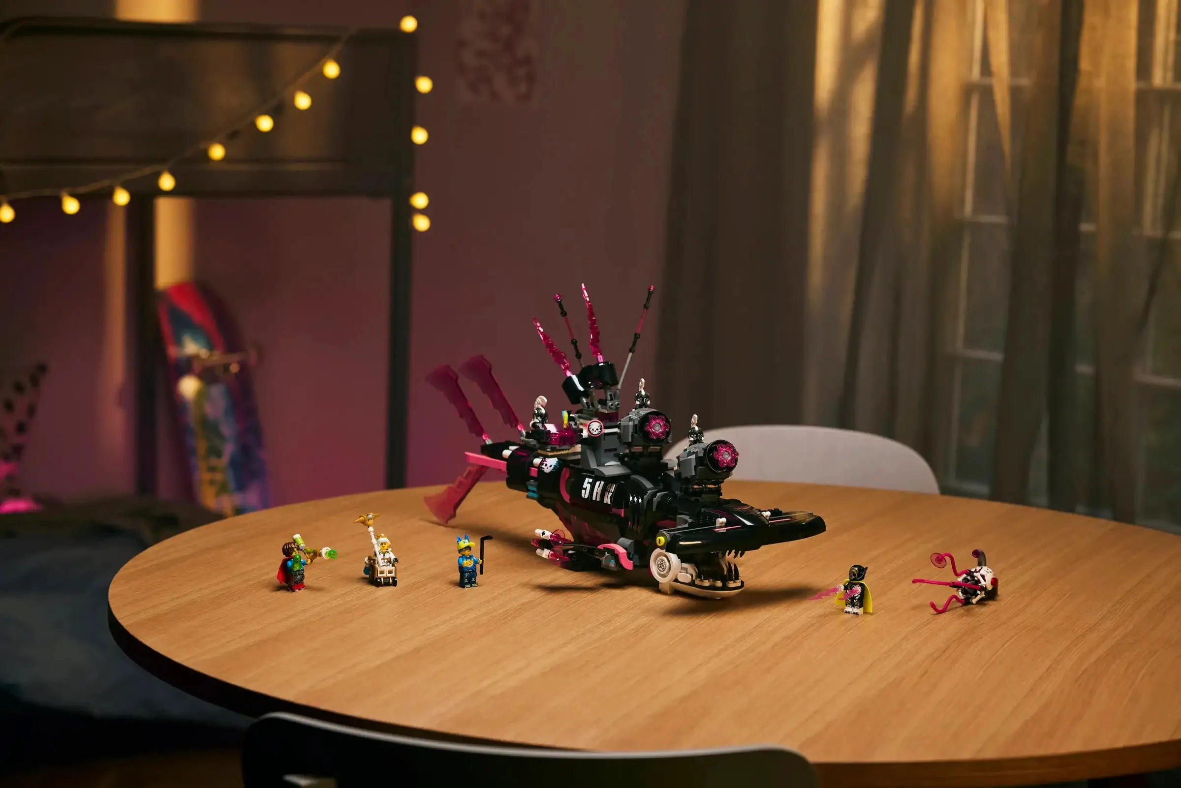 LEGO DREAMZzz 71500 Nightmare Shark Submarine
