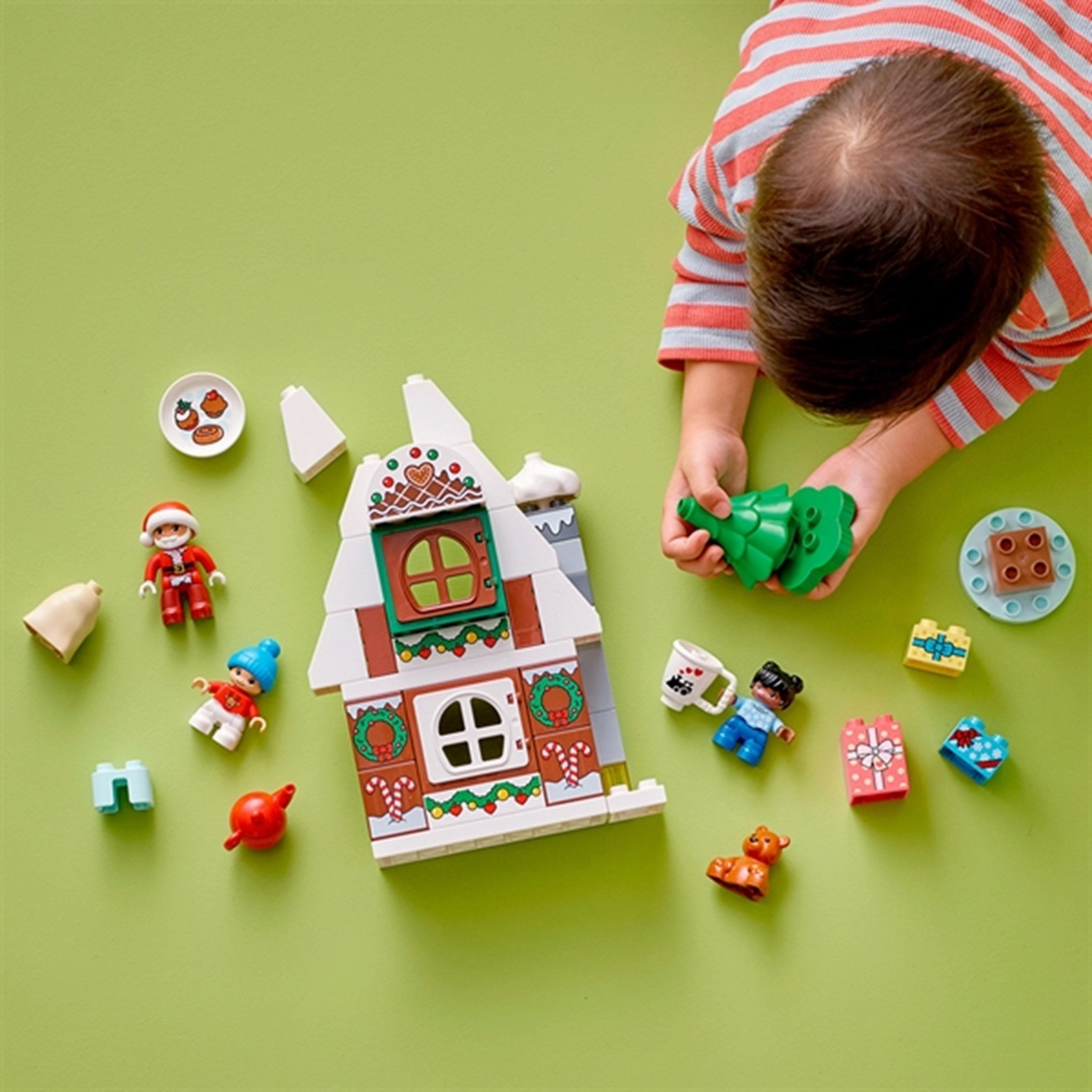 LEGO DUPLO Santa's Gingerbread House