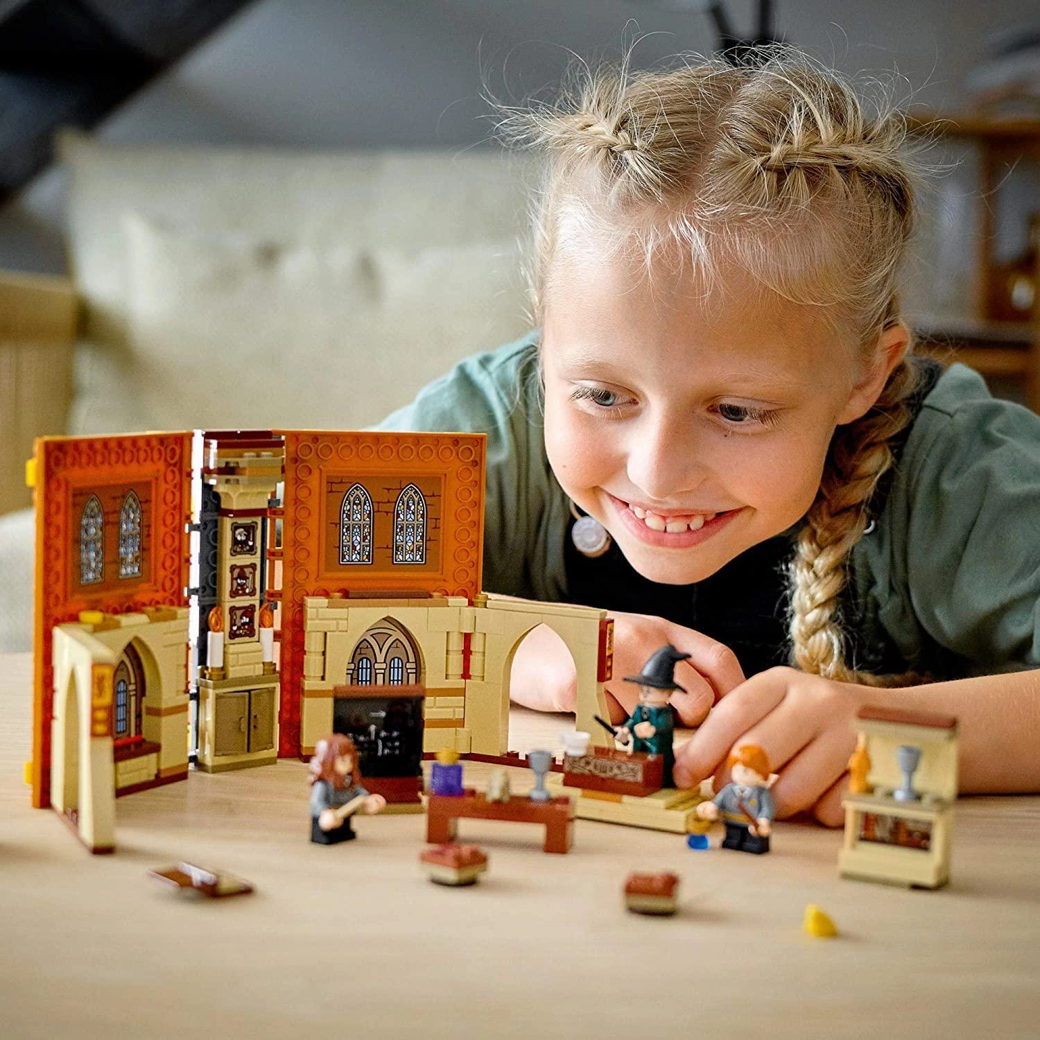 LEGO HARRY POTTER 76382 Hogwarts Moment: Transfiguration Class