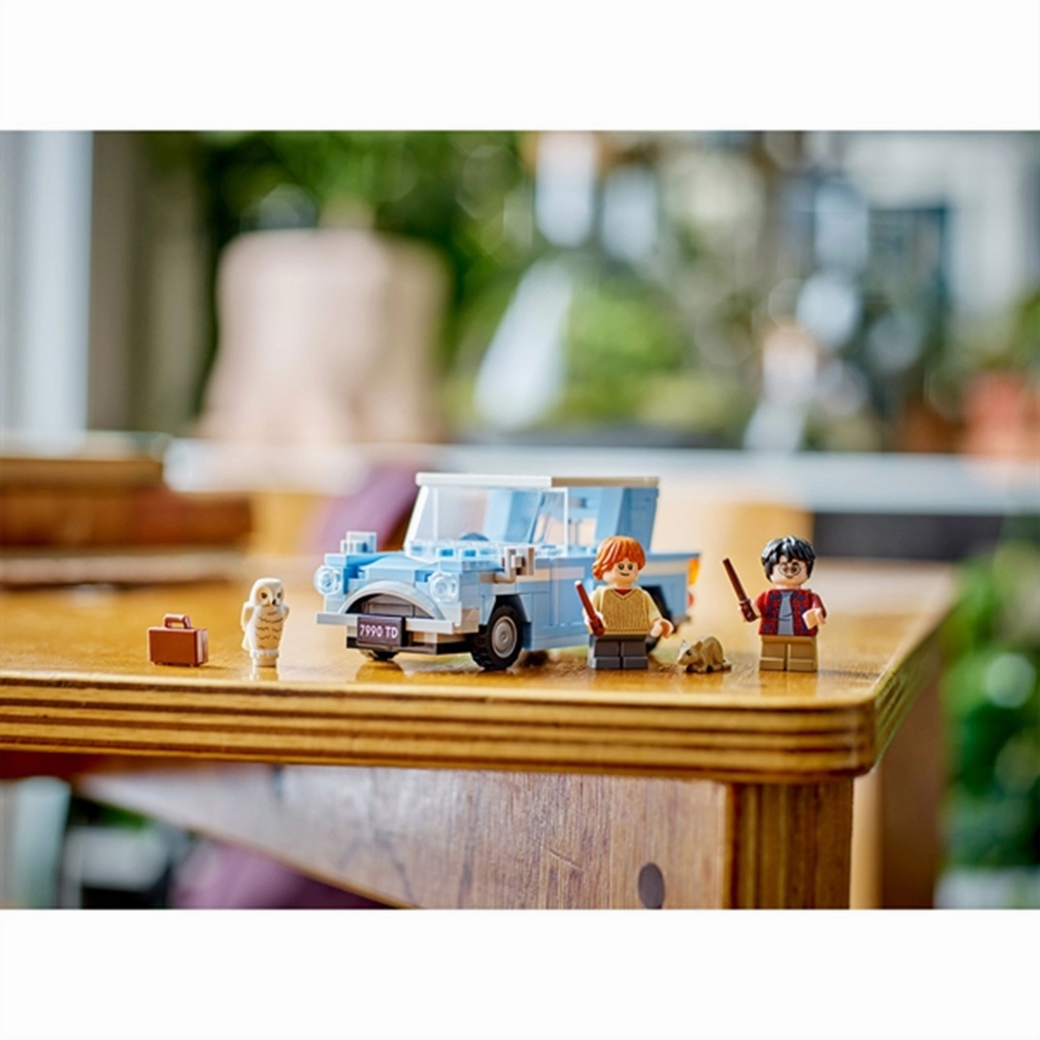 LEGO Harry Potter Flying Ford Anglia