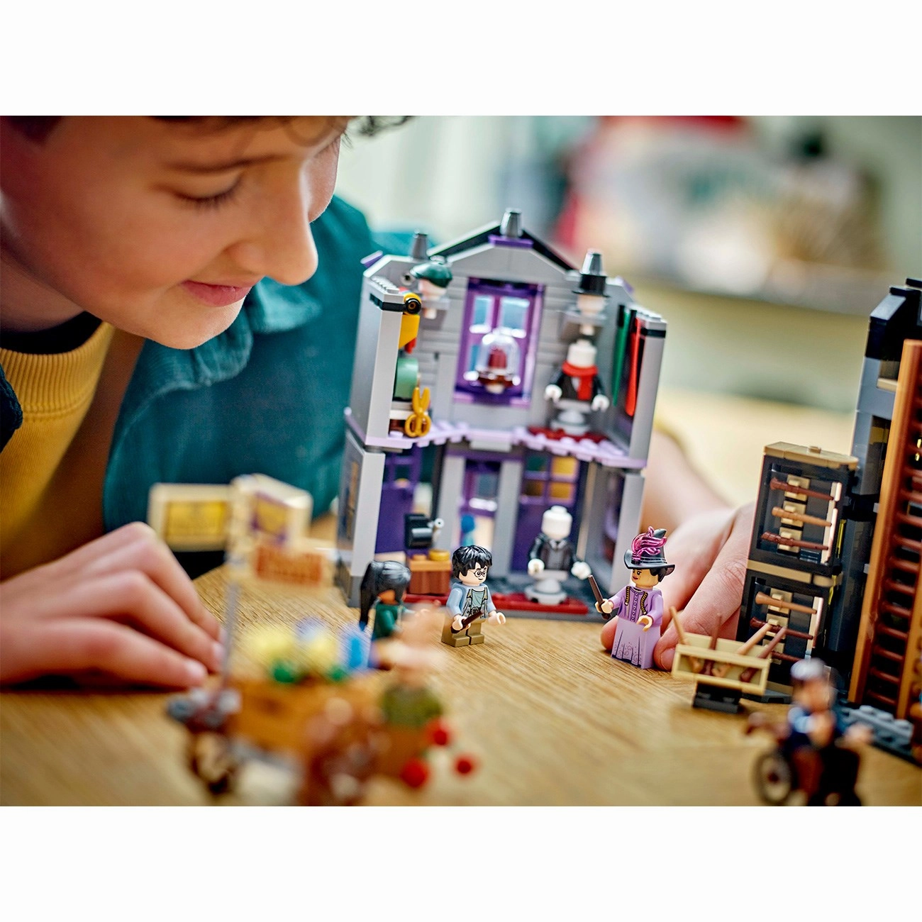LEGO Harry PotterOllivander and Madam Malkin's cloaks