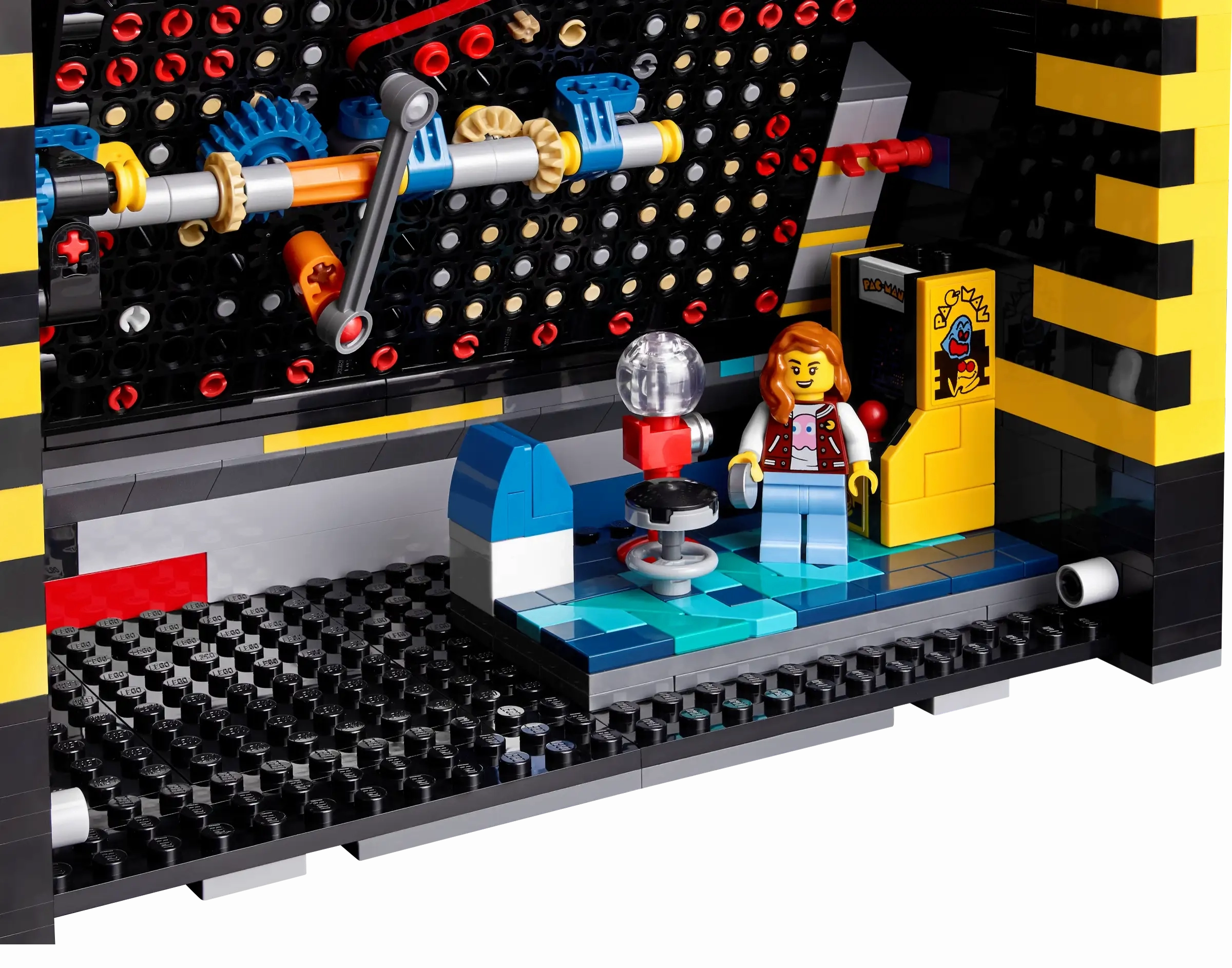 LEGO ICONS 10323 PAC-MAN Arcade