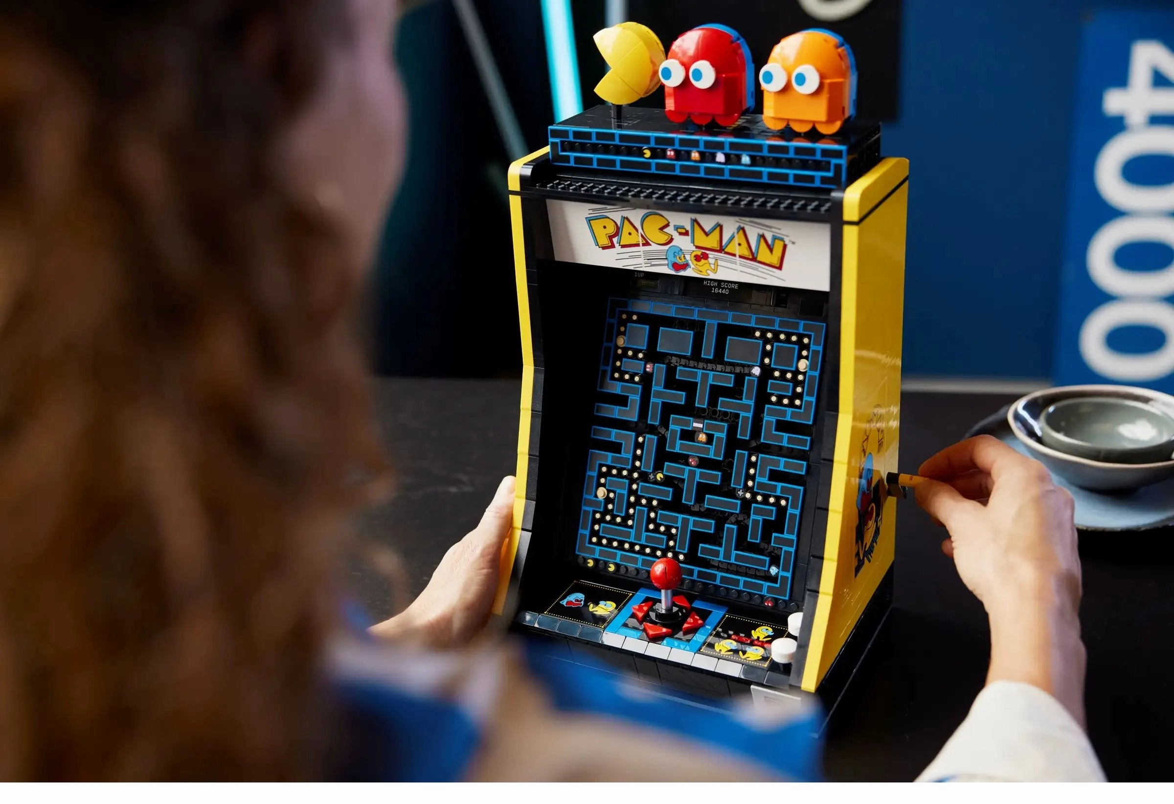 LEGO ICONS 10323 PAC-MAN Arcade