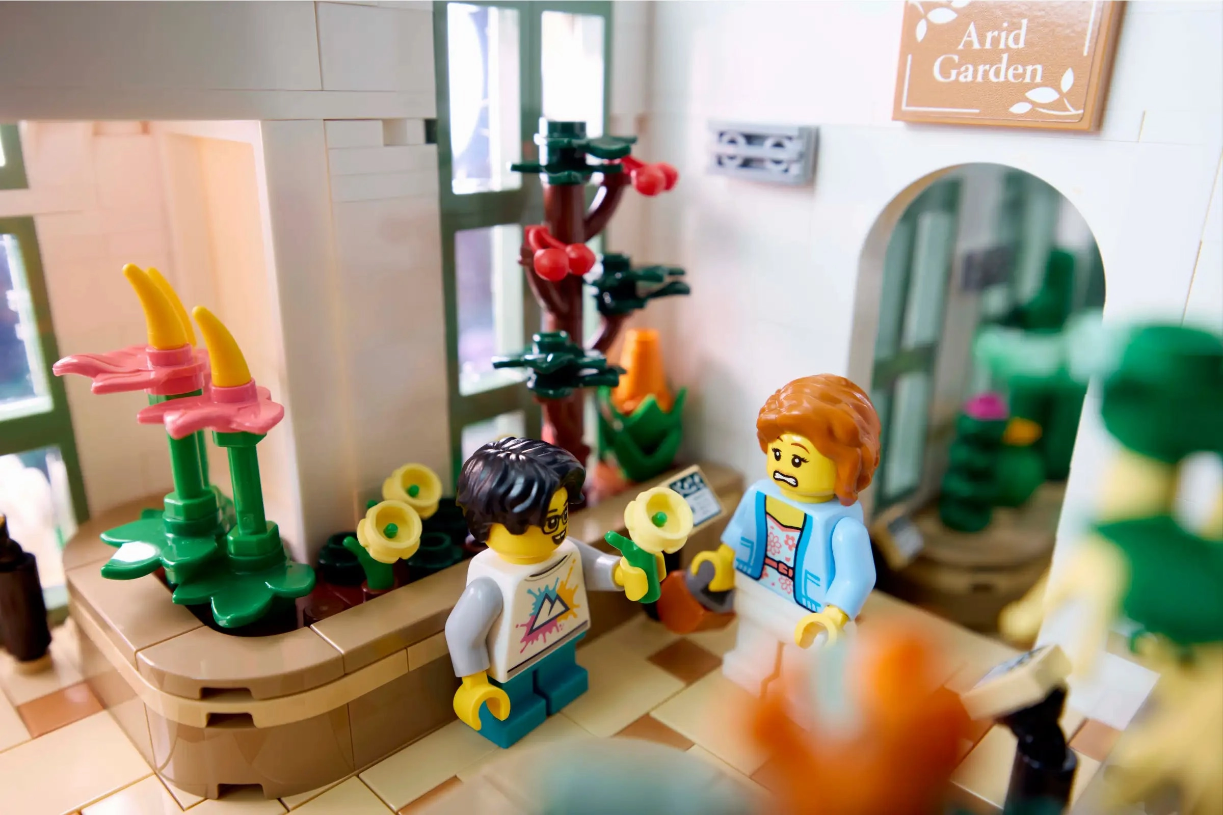 LEGO IDEAS 21353 The Botanical Garden