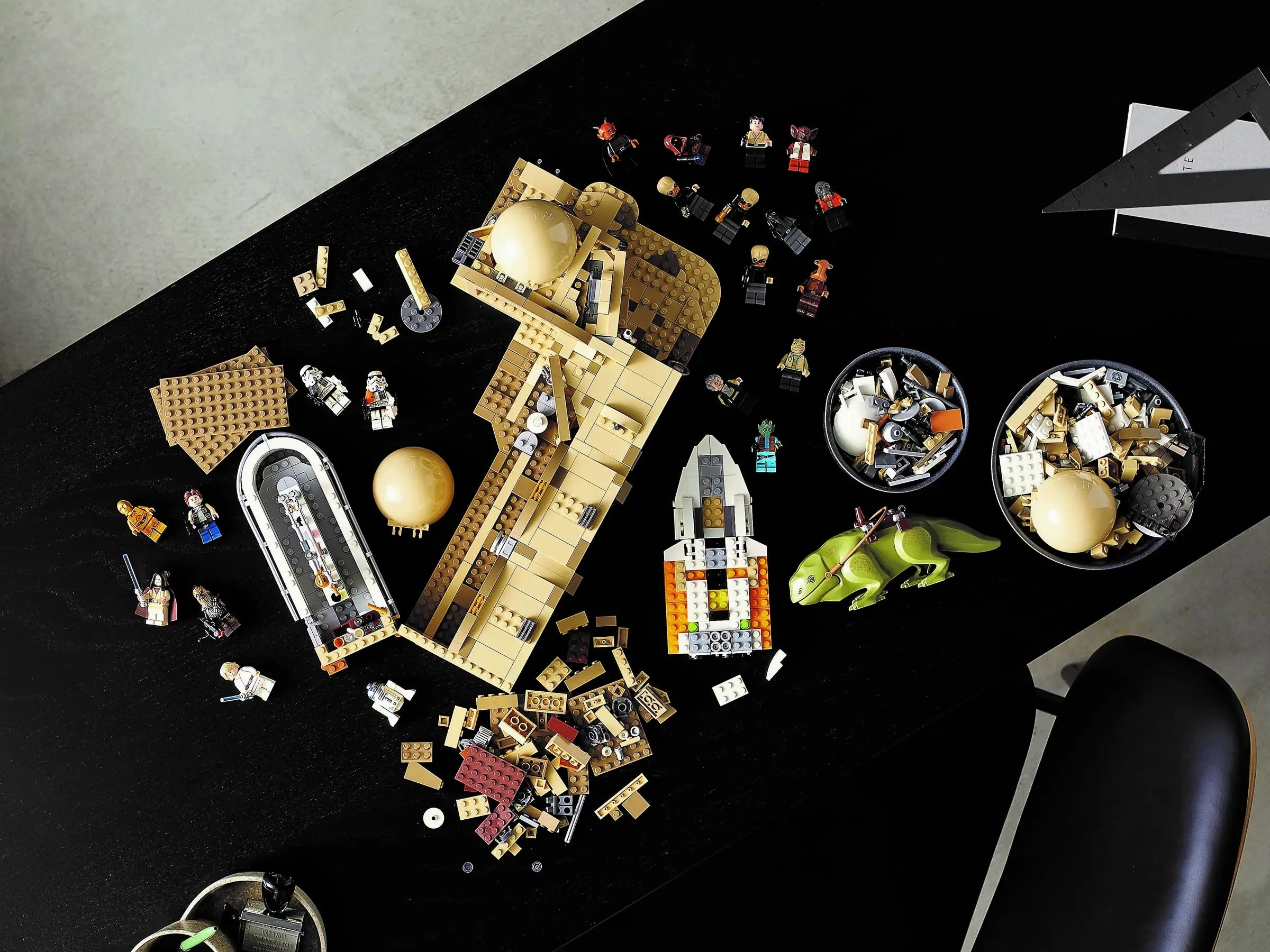 LEGO STAR WARS 75290 Mos Eisley Cantina