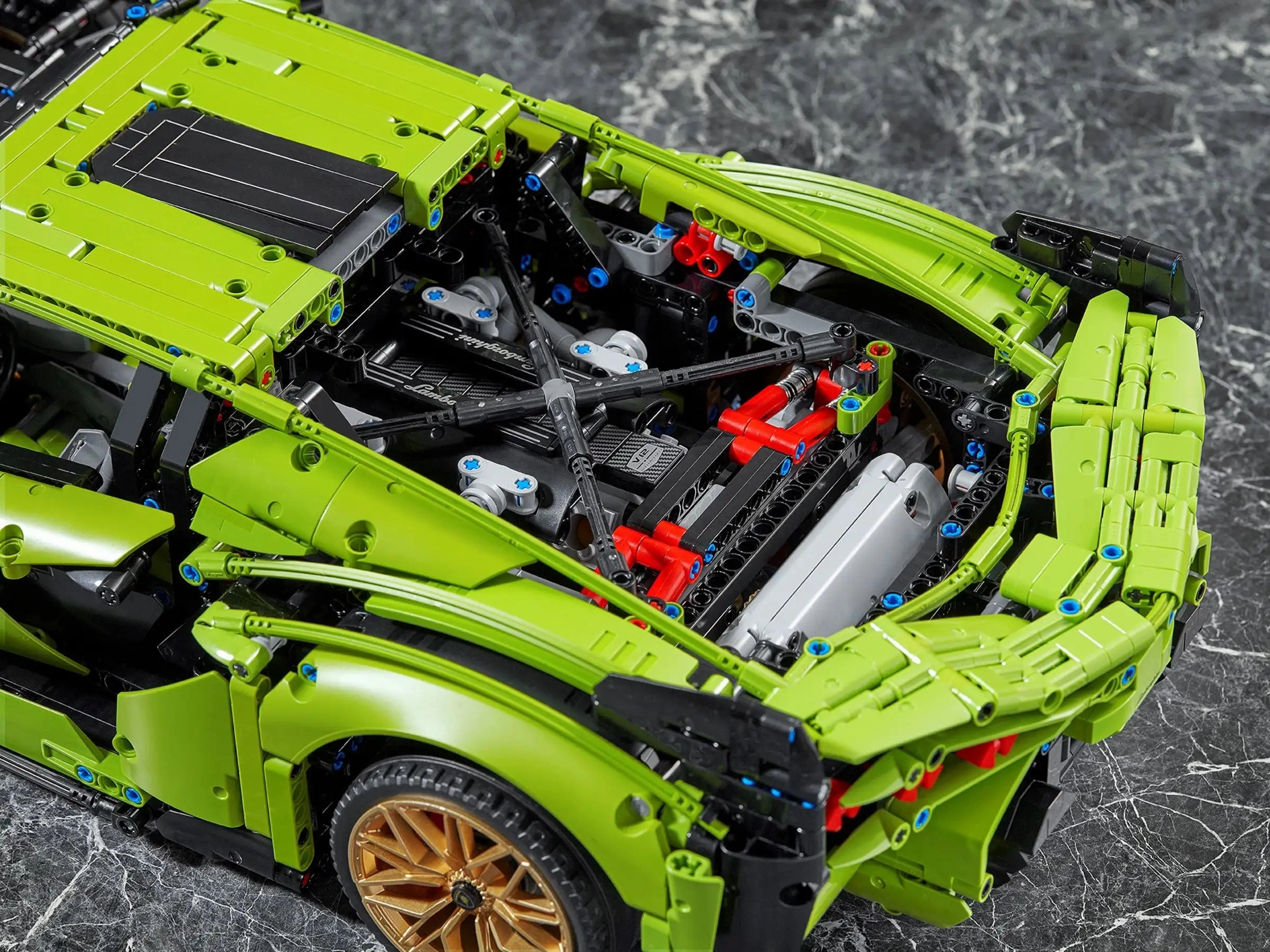 LEGO TECHNIC 42115 Lamborghini Sin FKP 37 Race Car Model
