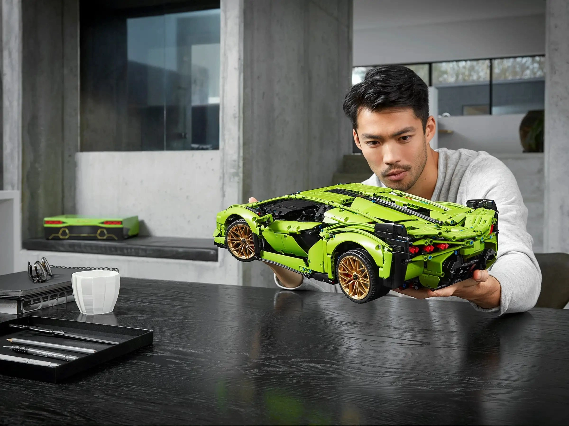 LEGO TECHNIC 42115 Lamborghini Sin FKP 37 Race Car Model