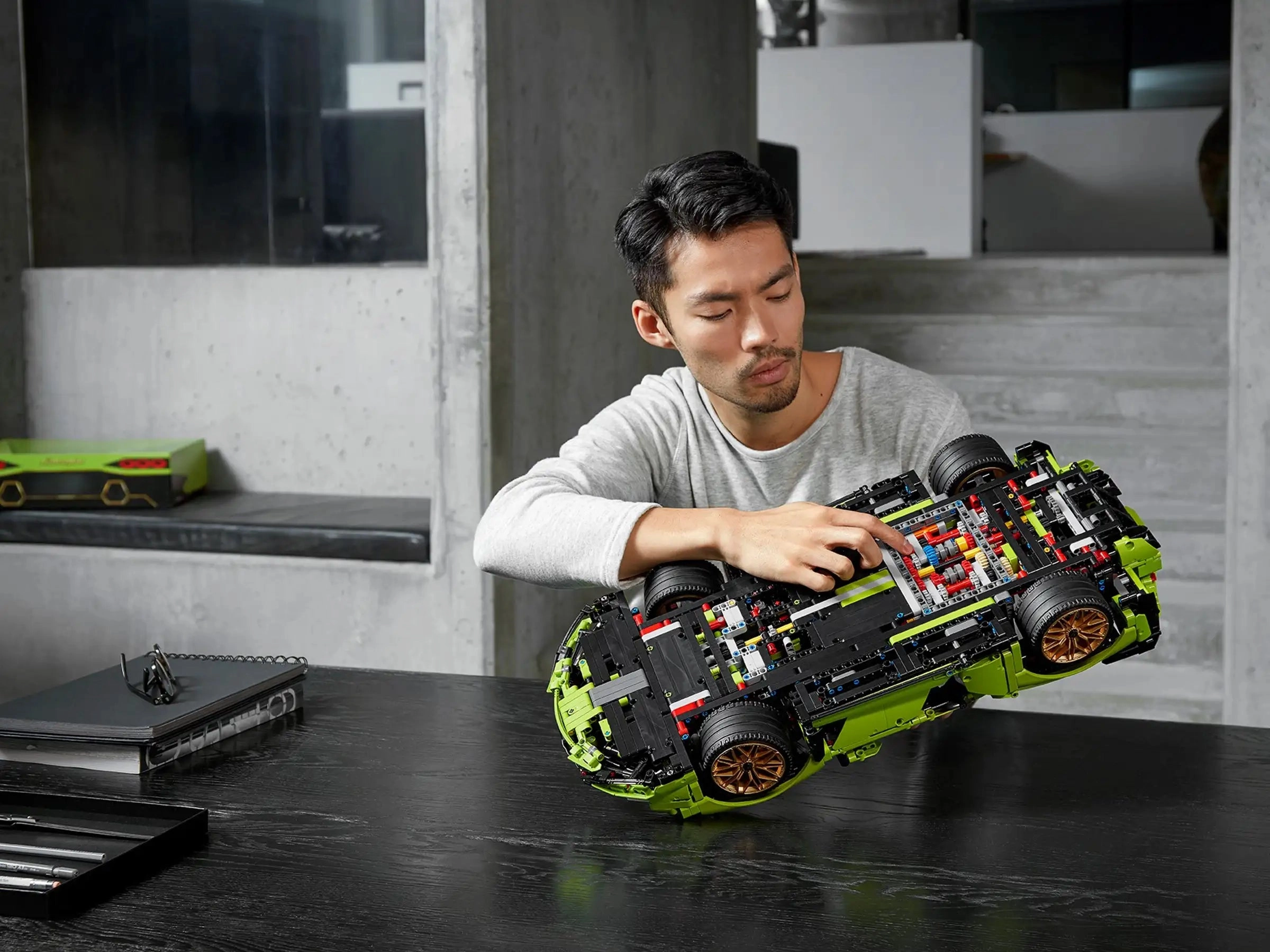 LEGO TECHNIC 42115 Lamborghini Sin FKP 37 Race Car Model