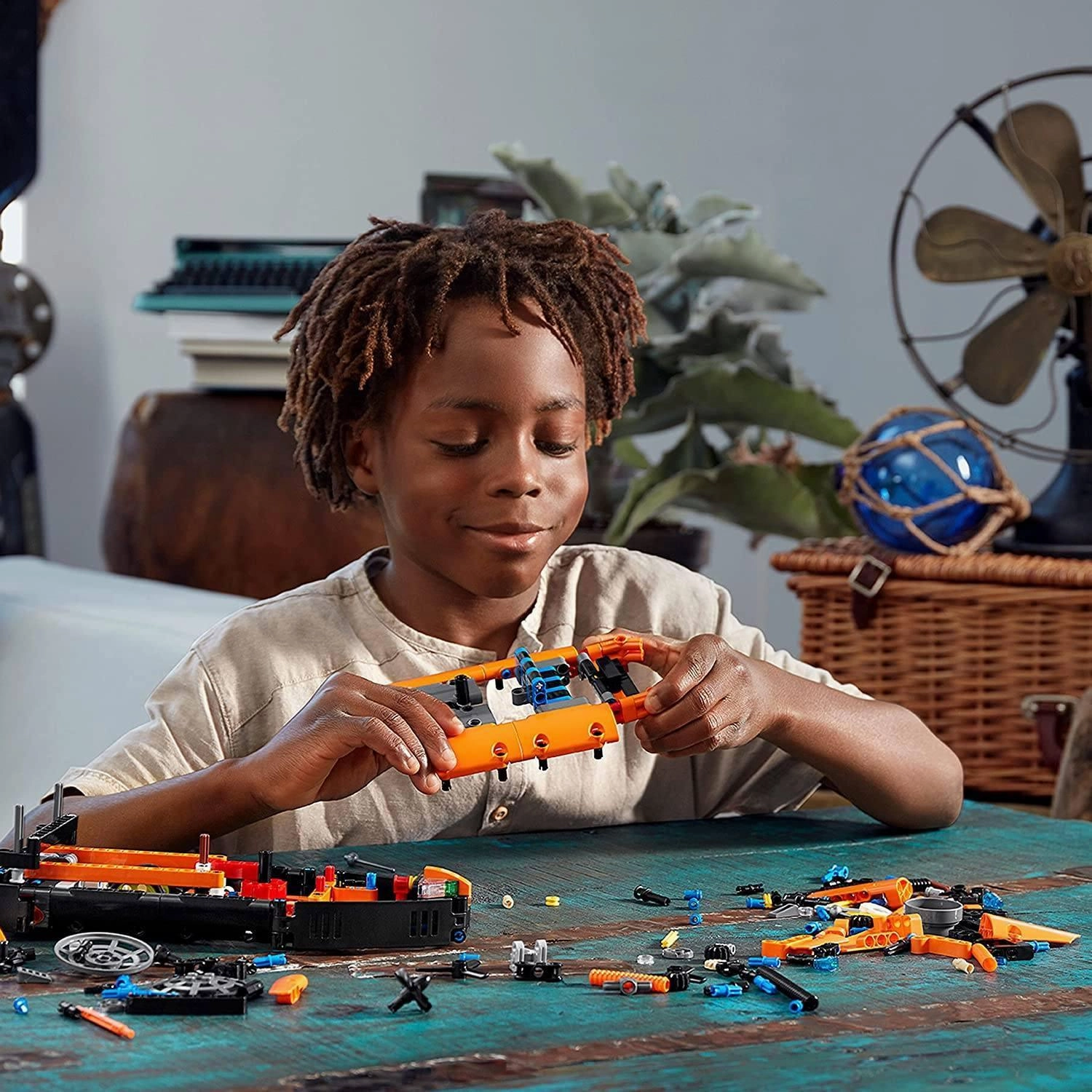 LEGO TECHNIC 42120 Rescue Hovercraft to Aircraft