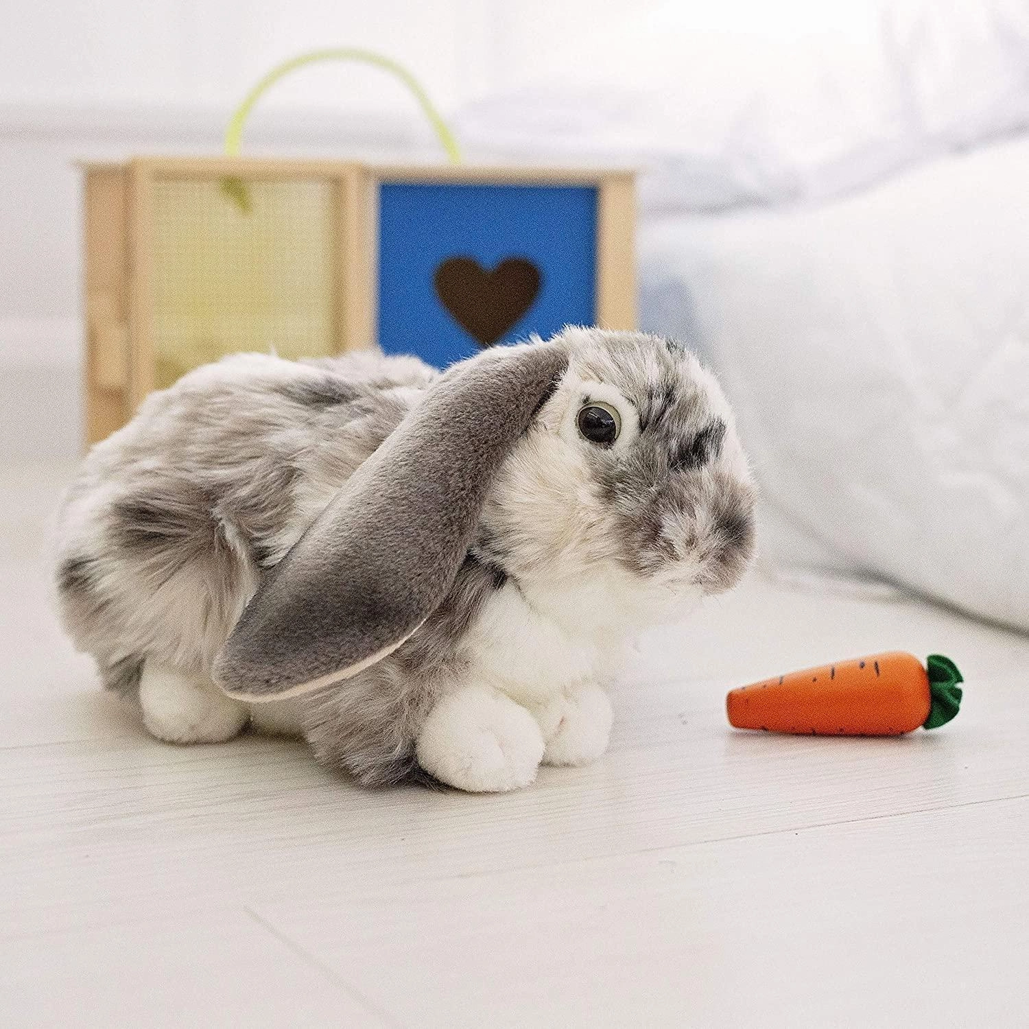 LIVING NATURE British Wildlife Realistic Dutch Lop Ear Rabbit