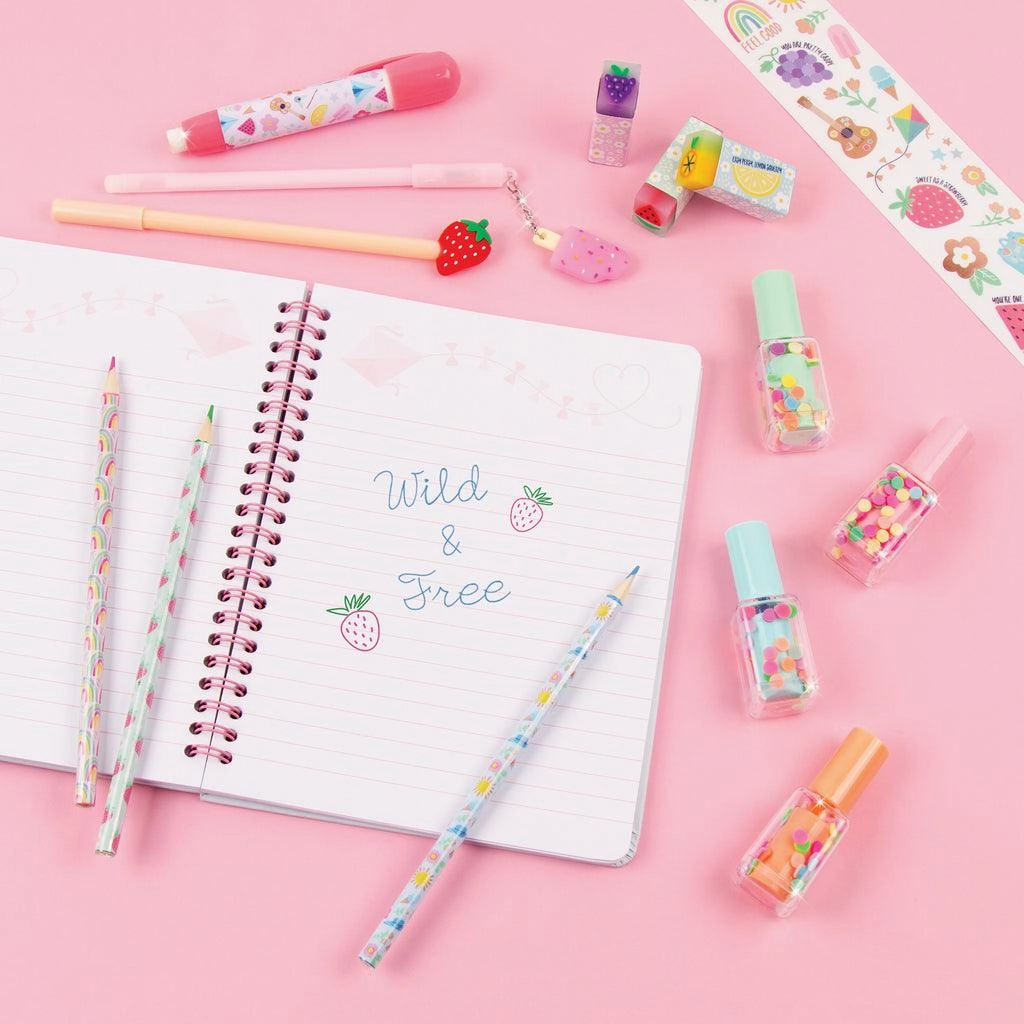 Make it Real 3C4G Adventure Fun Stationery Set