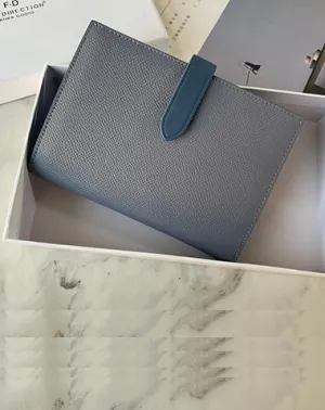 Minimalist Women Gray Vegan Leather Slim Card Wallet Billfold Passport Wallet Slim Travel Wallet For Women