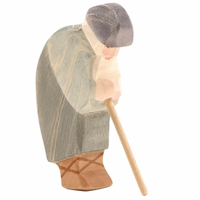 Ostheimer Shepherd Bowing
