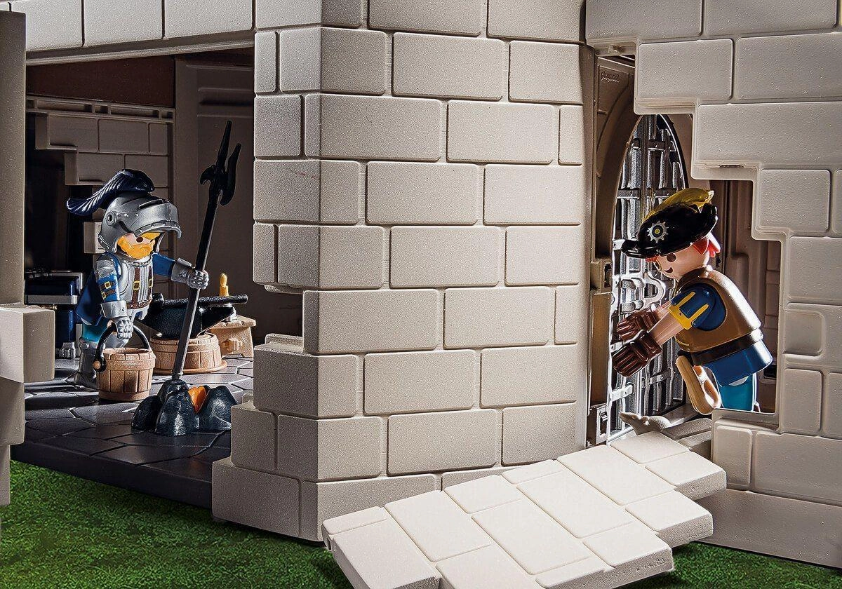 Playmobil 70220 Knights Grand Castle of Novelmore Playset