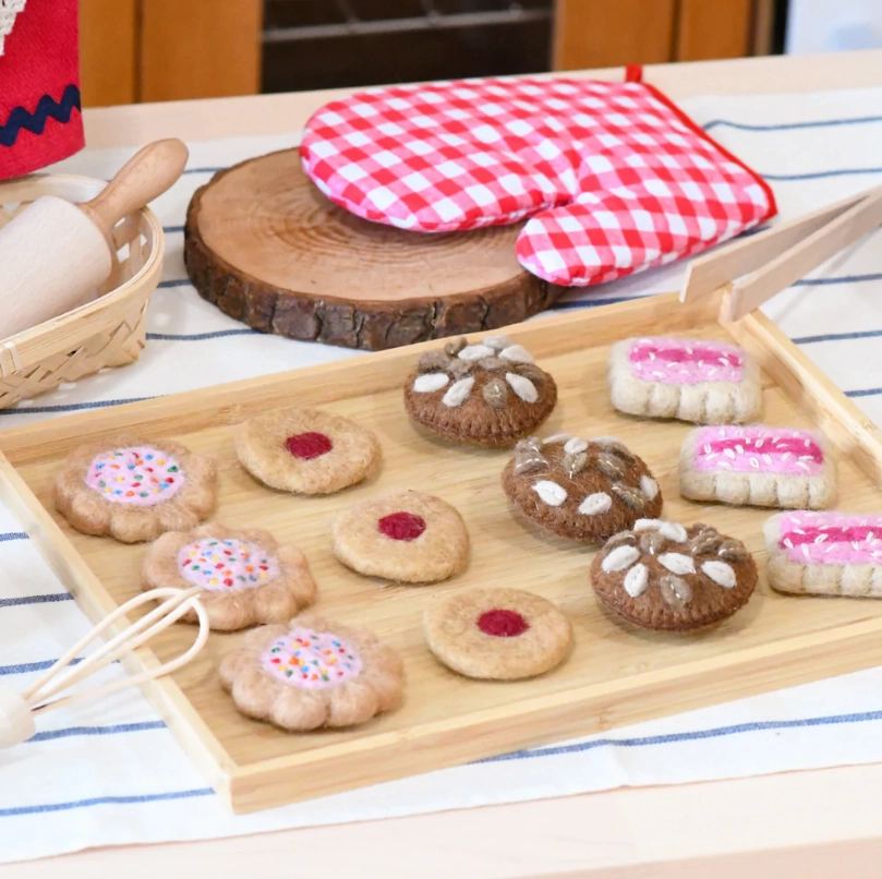 Sale Felt 100s and 1000s Biscuit (Set of 3)