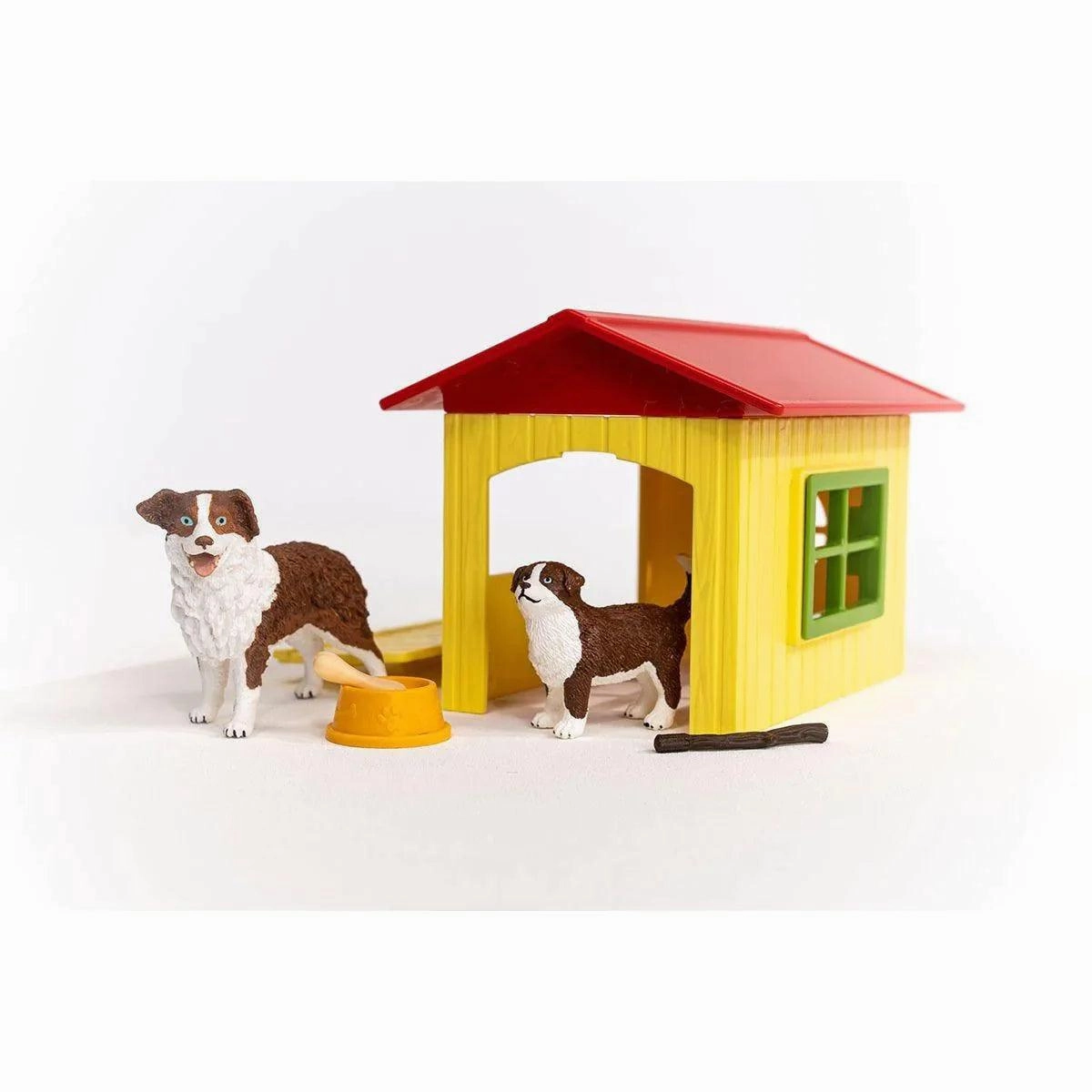 SCHLEICH 42573 Friendly Dog House Playset