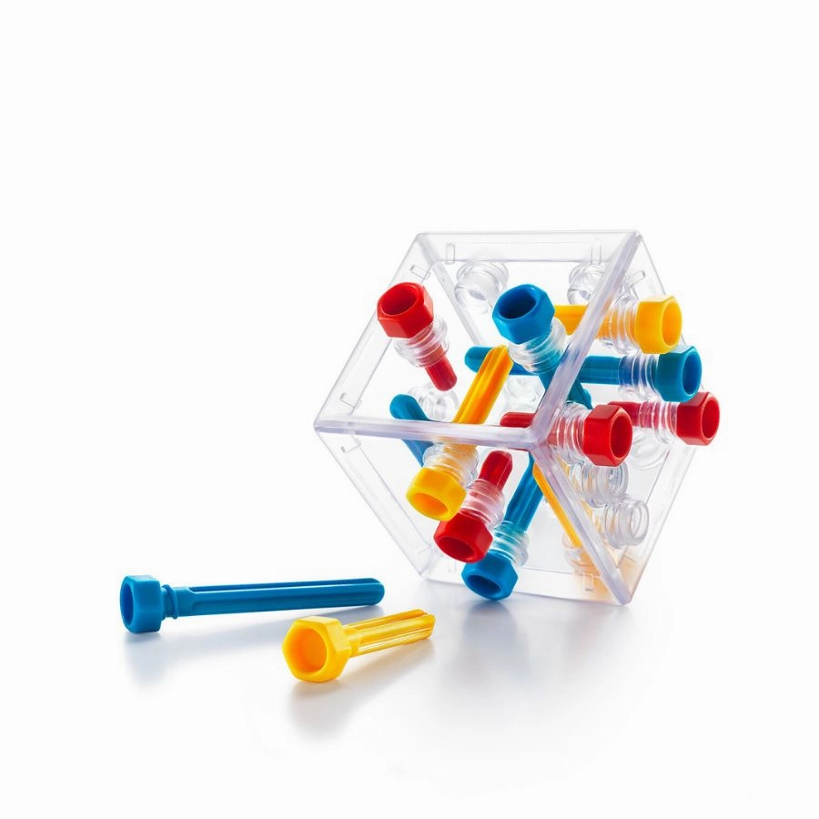 Smart Games - Criss Cross Cube Puzzle Game
