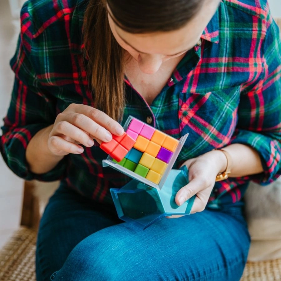 Smart Games - Cubiq Puzzle Game